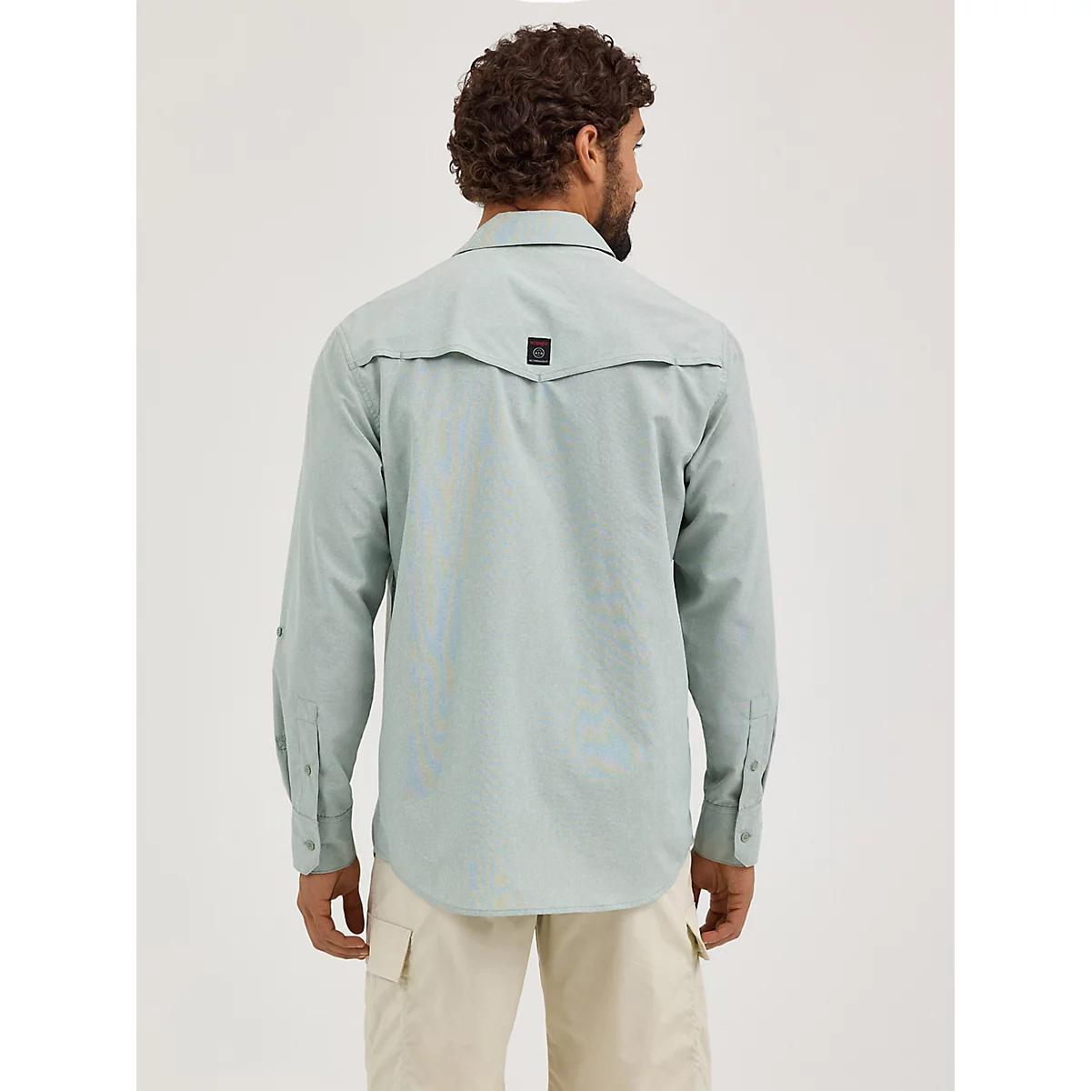 Wrangler ATG™ Men's Drover Utility Shirt in Iceberg Product Image