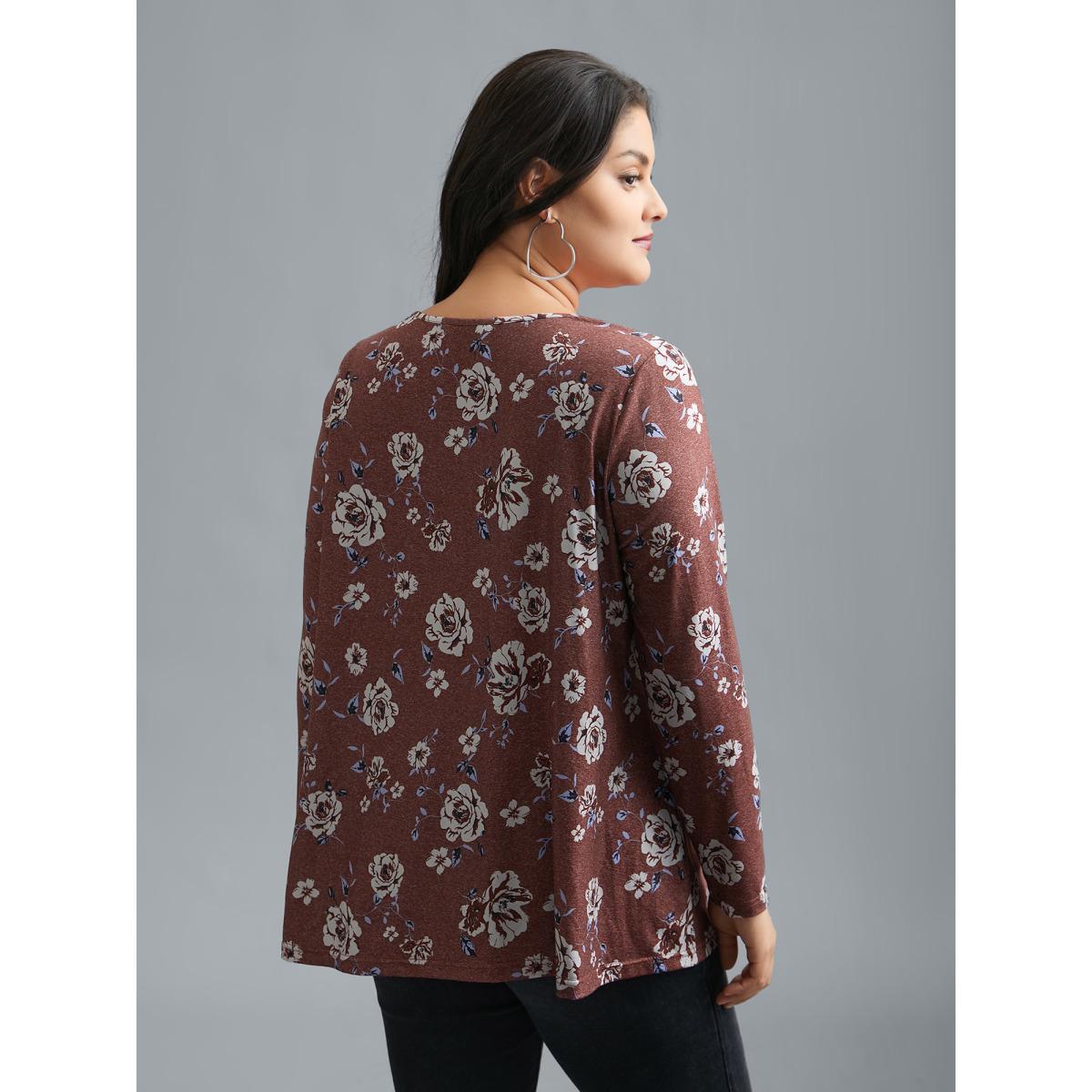 Plus Size Notched Collar Floral Crisscross T-Shirt Scarlet Women Leisure Cut-Out Natural Flowers Notched collar Casual T-shirts BloomChic 18-20/2X Product Image