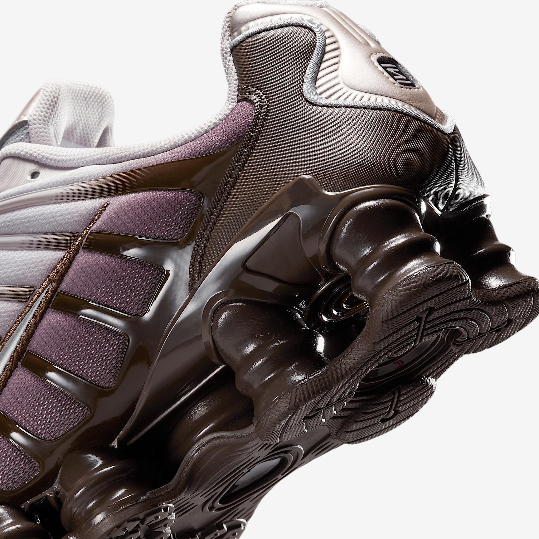 Nike Women's Shox TL Shoes Product Image