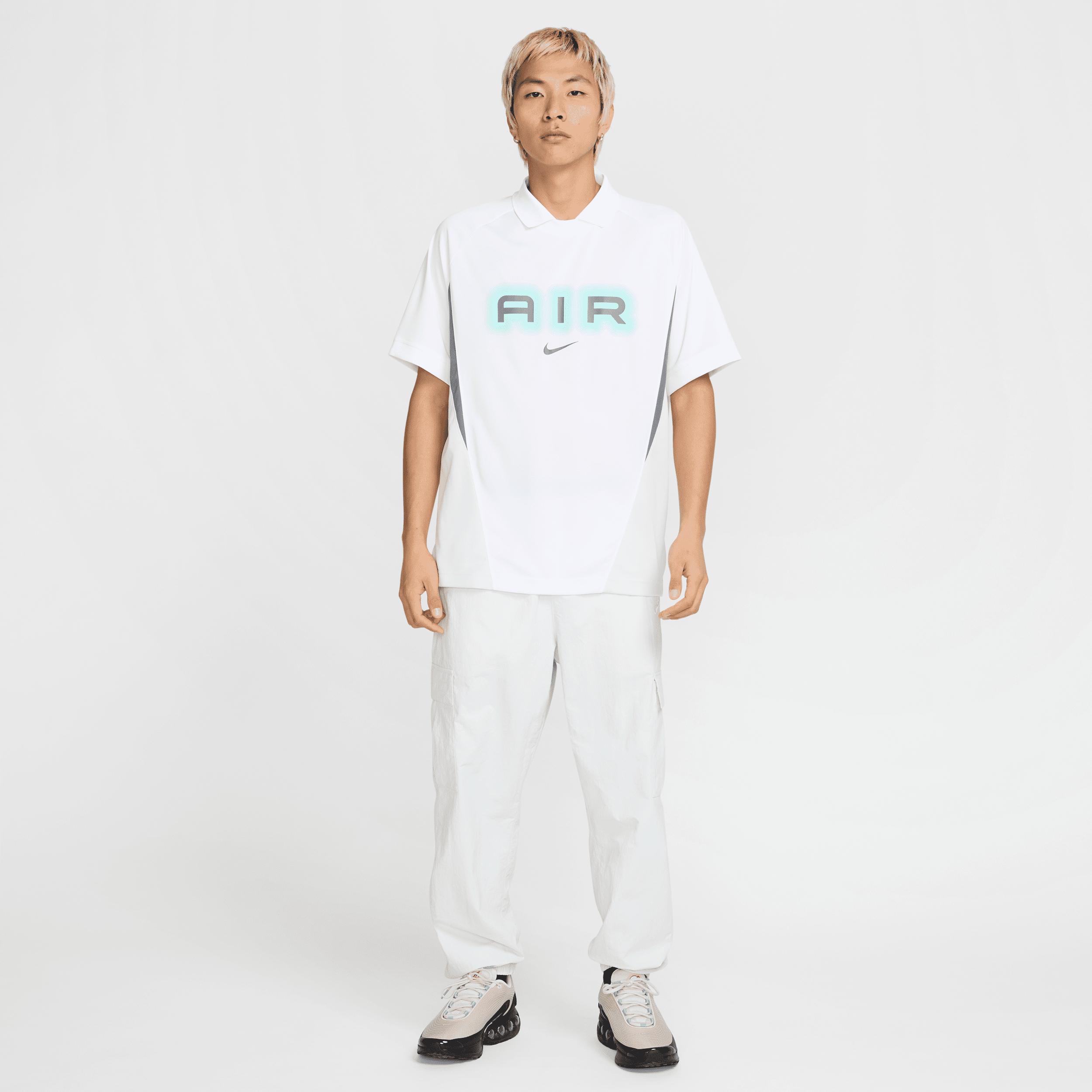 Nike Men's Club Woven Cargo Pants Product Image