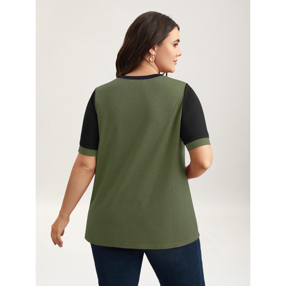 Plus Size Stretchy Scalloped Lace Color Contrast T-Shirt ArmyGreen Women Elegant Contrast Round Neck Everyday T-shirts BloomChic 28/5X Product Image