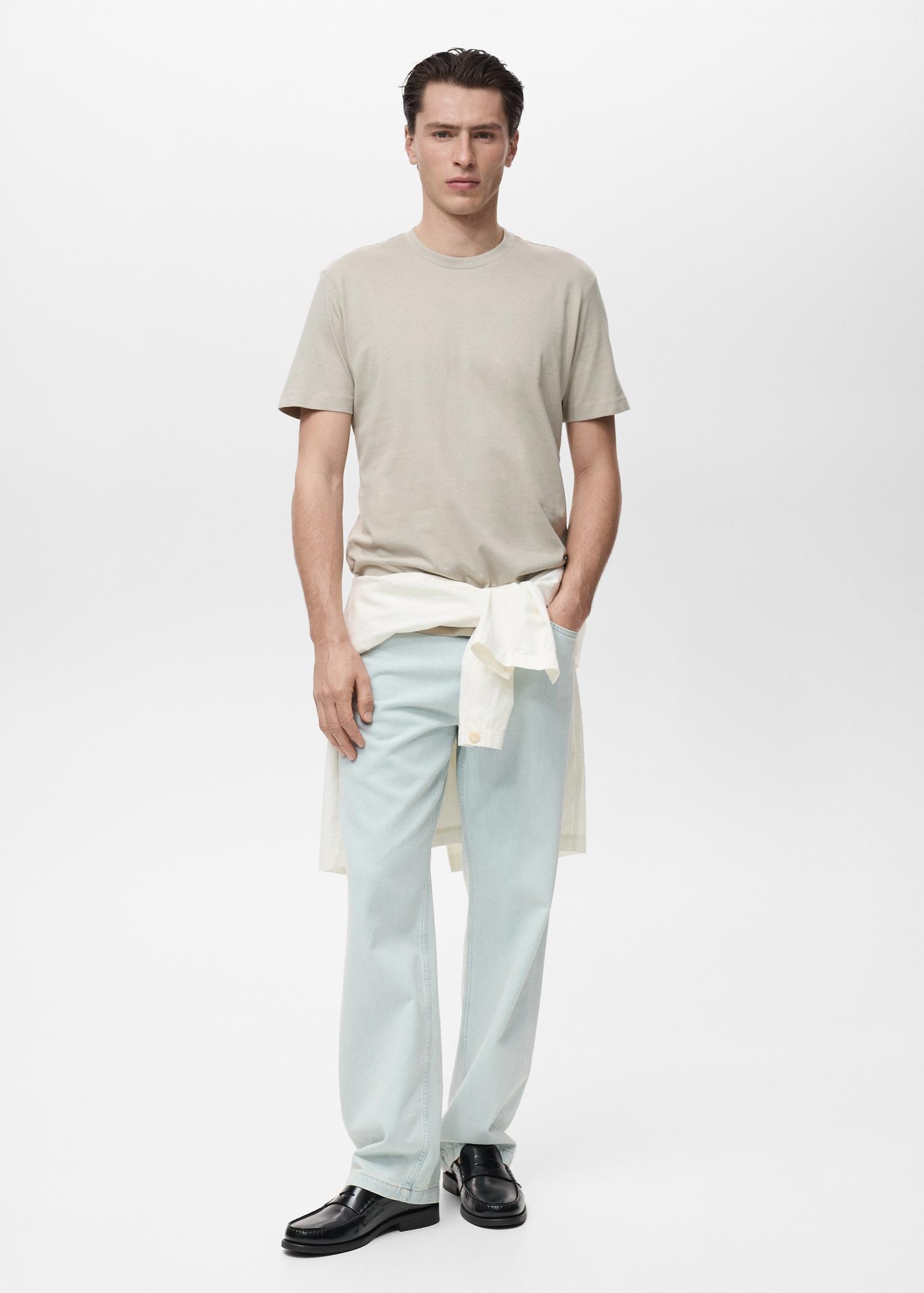 100% cotton slim-fit t-shirt - Men | MANGO USA Product Image