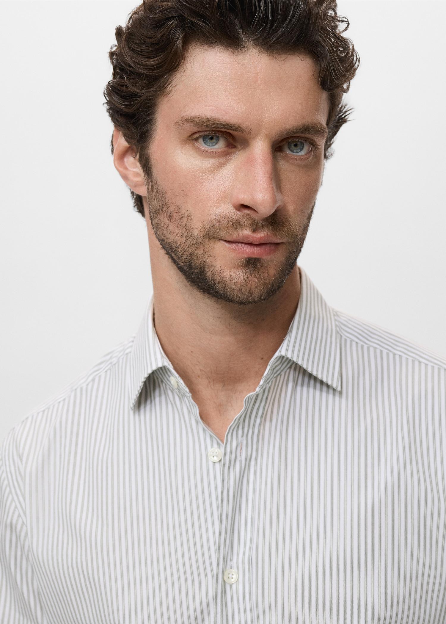 Regular fit striped cotton shirt - Men | MANGO USA Product Image