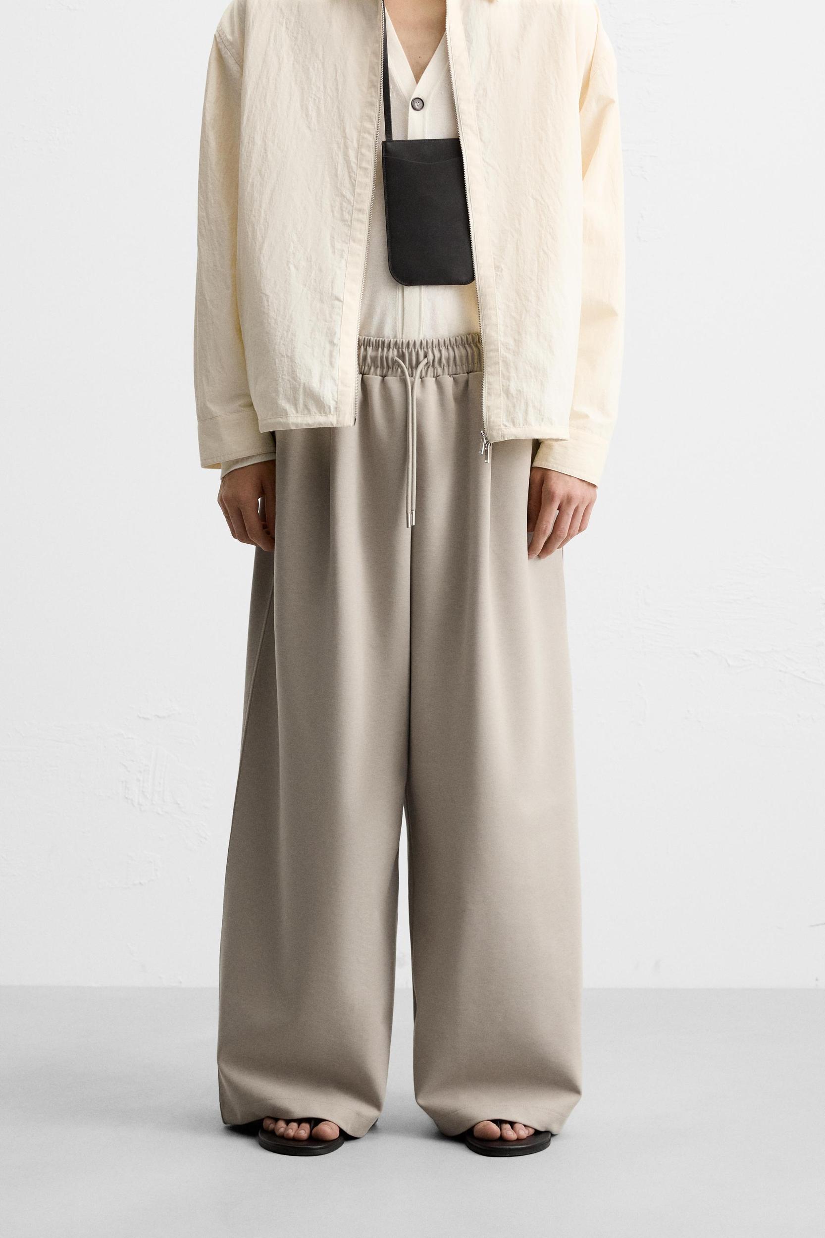 RELAXED FIT TECHNICAL JOGGER PANTS Product Image