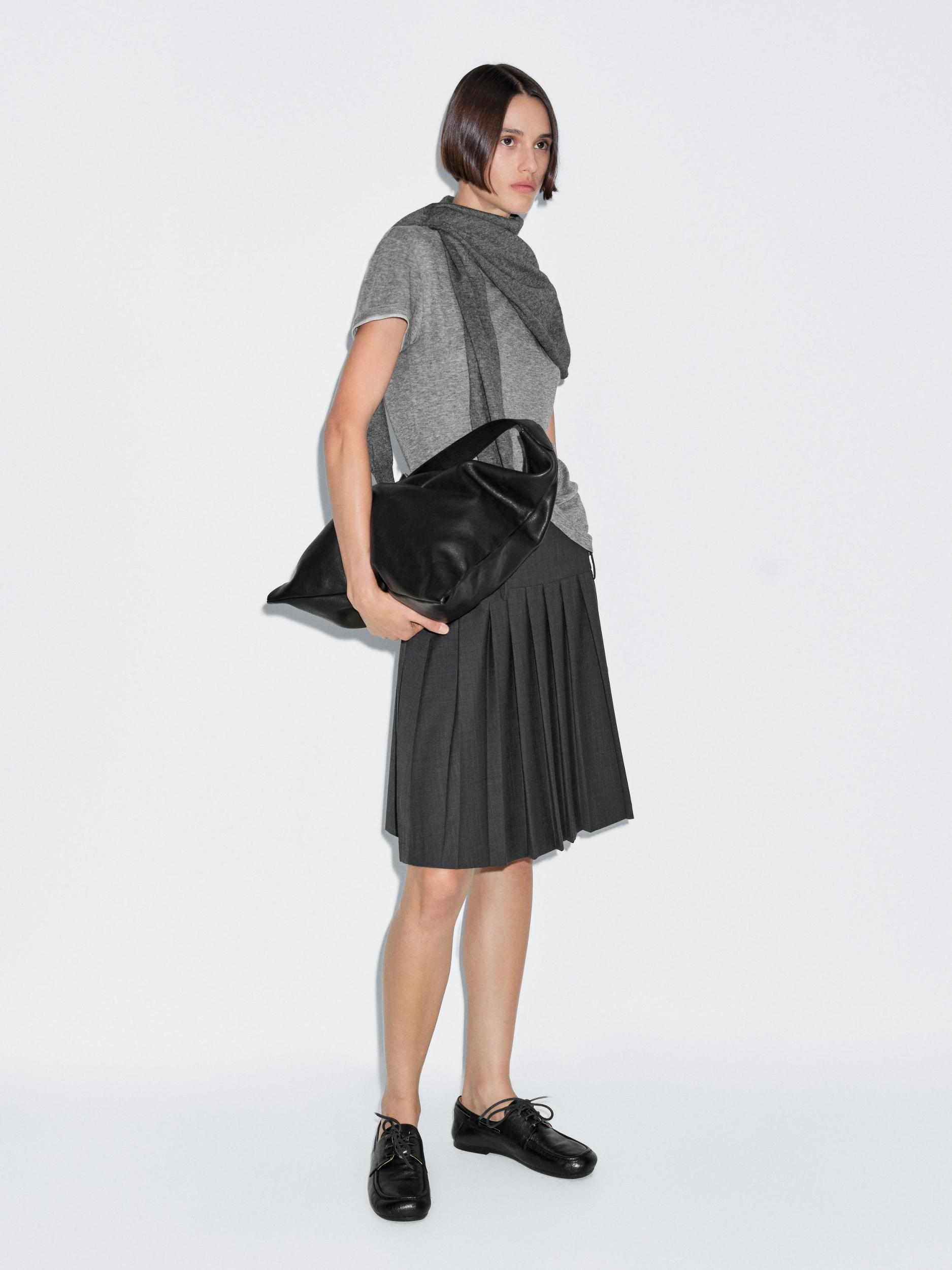 Short box pleat sash skirt Product Image