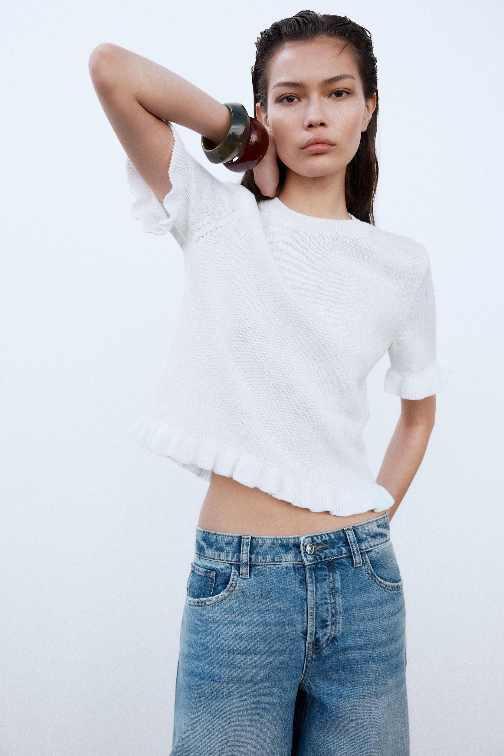 RUFFLED KNIT TOP Product Image