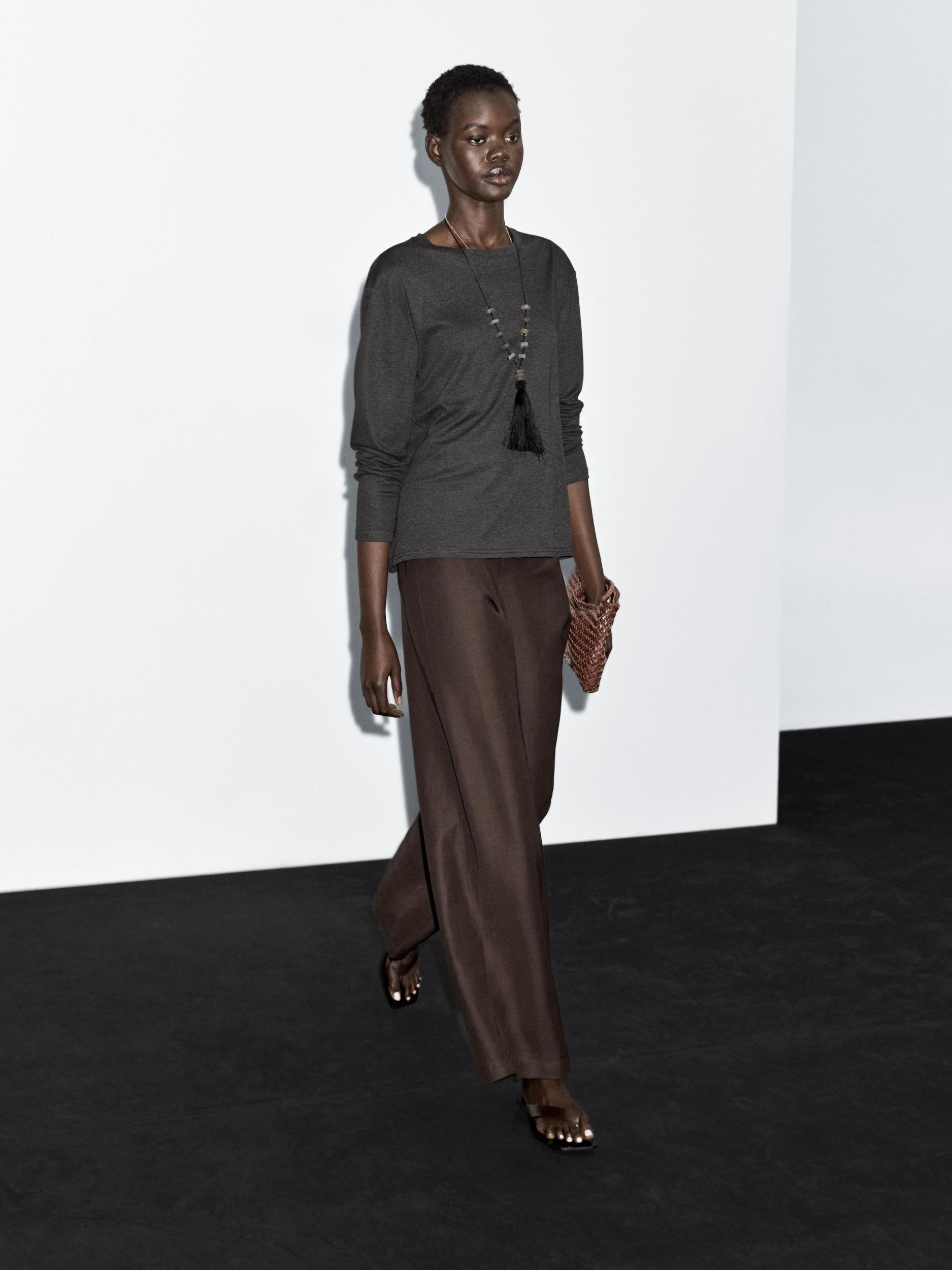 100% cotton long sleeve T-shirt Product Image