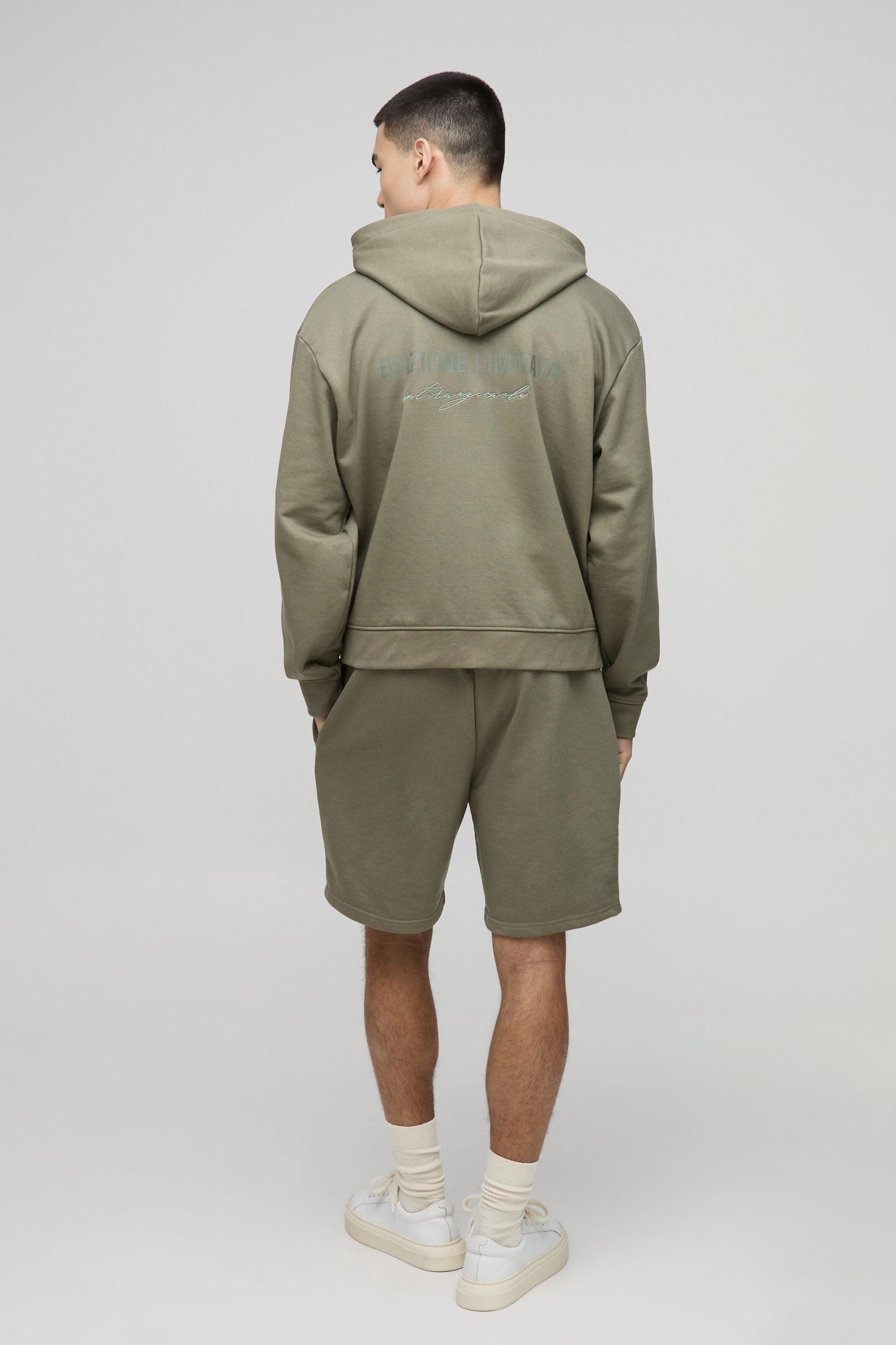 Relaxed Edizione Limitata Mid Length Heavyweight Shorts | boohooMAN USA Product Image