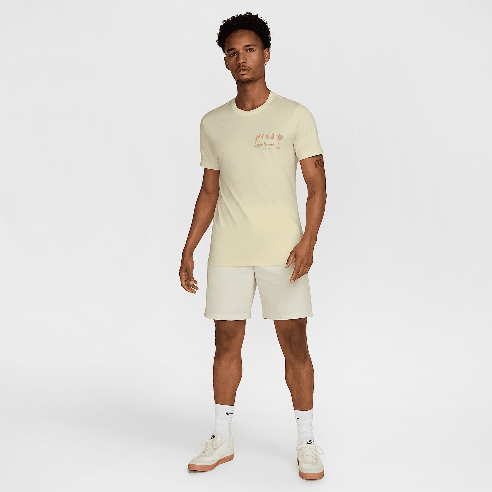 Nike Sportswear Men's Crew-Neck T-Shirt Product Image