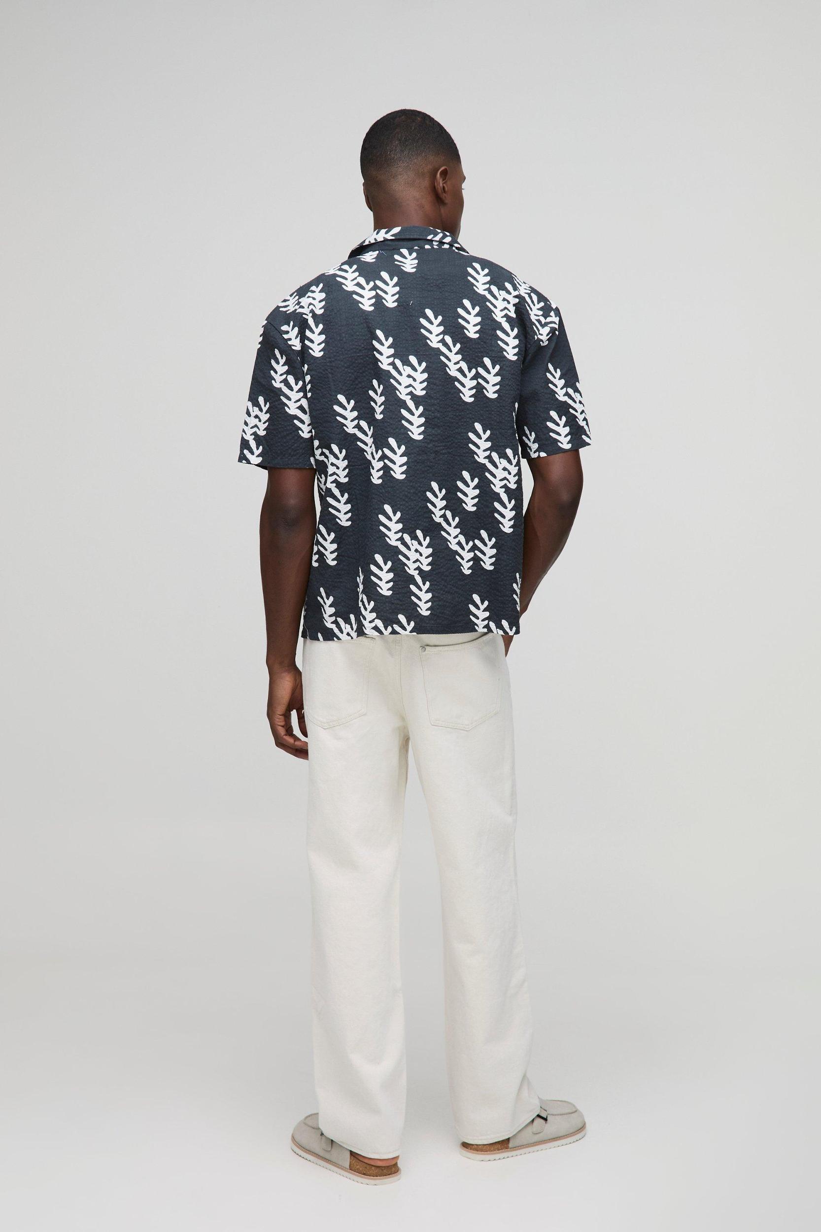 Oversized Leaf AOP Seersucker Shirt | boohooMAN USA Product Image