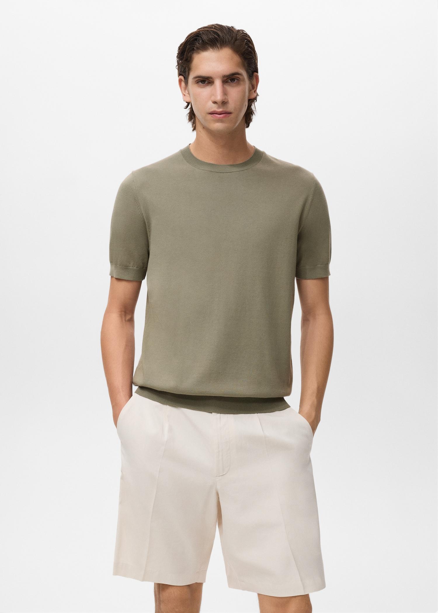 Cotton fine-knit t-shirt - Men | MANGO USA Product Image