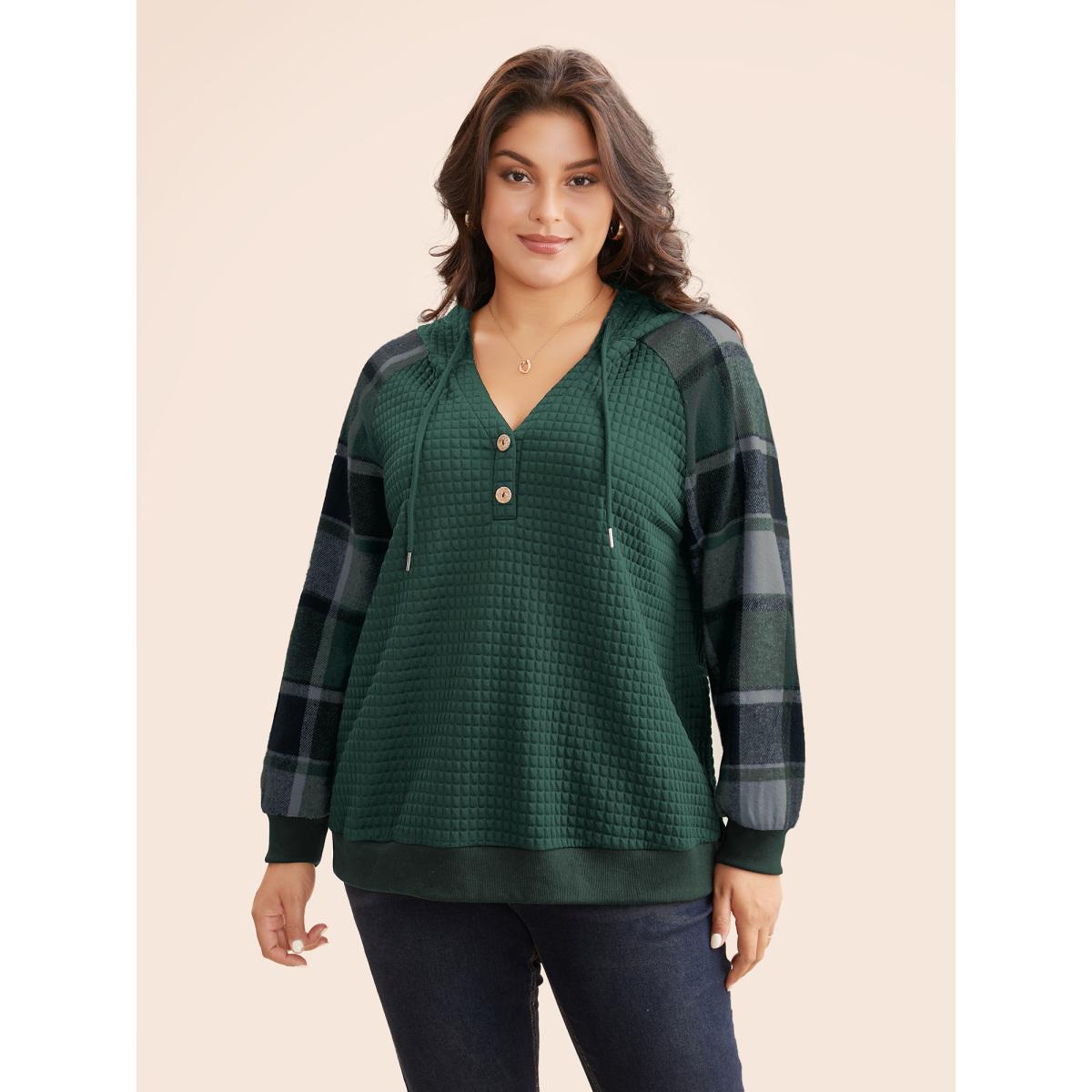 Plus Size Plaid Patchwork Hooded Raglan Sleeve Sweatshirt Women DarkGreen Casual Texture Hooded Everyday Sweatshirts BloomChic 28/5X Product Image