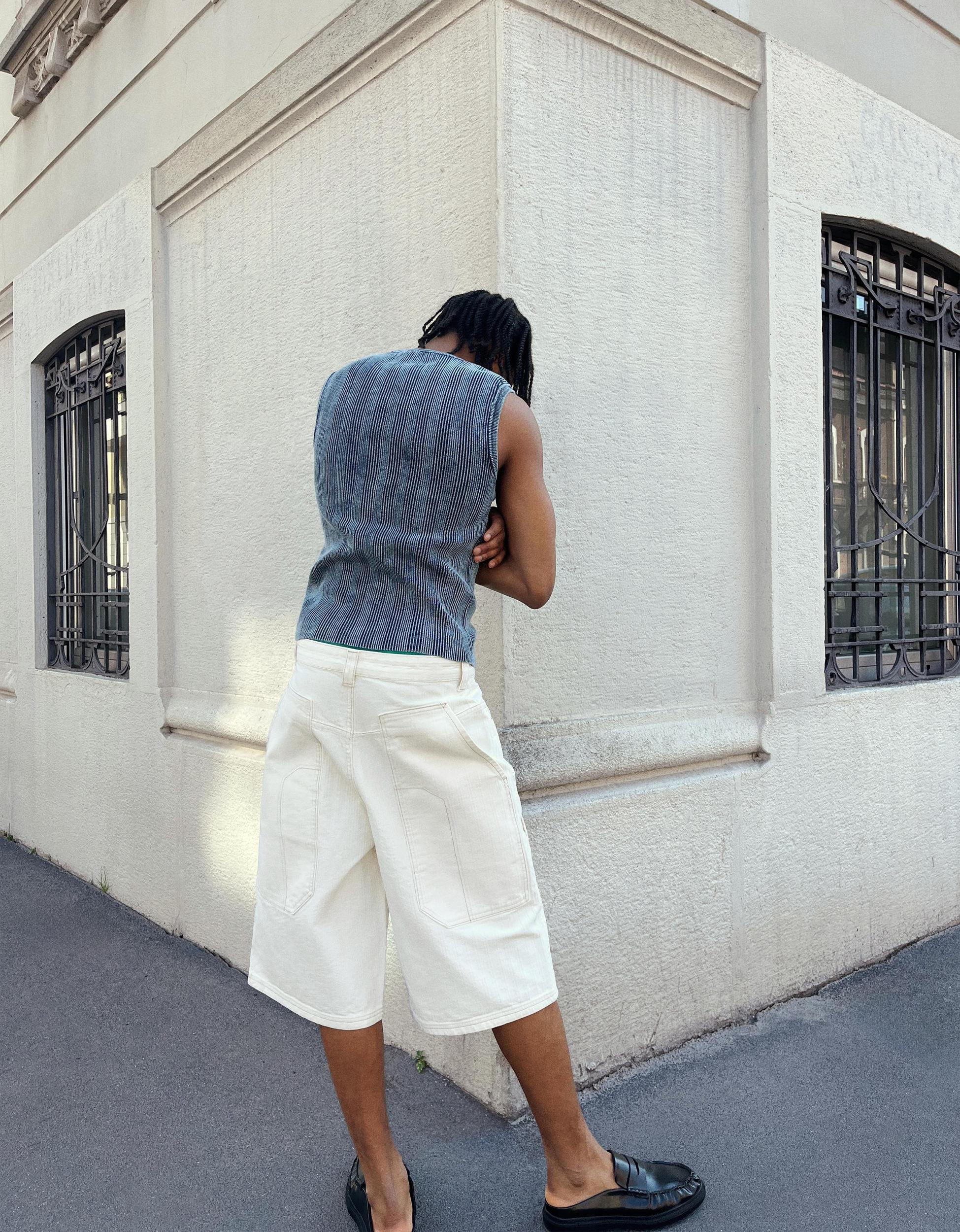 Faded vest Product Image