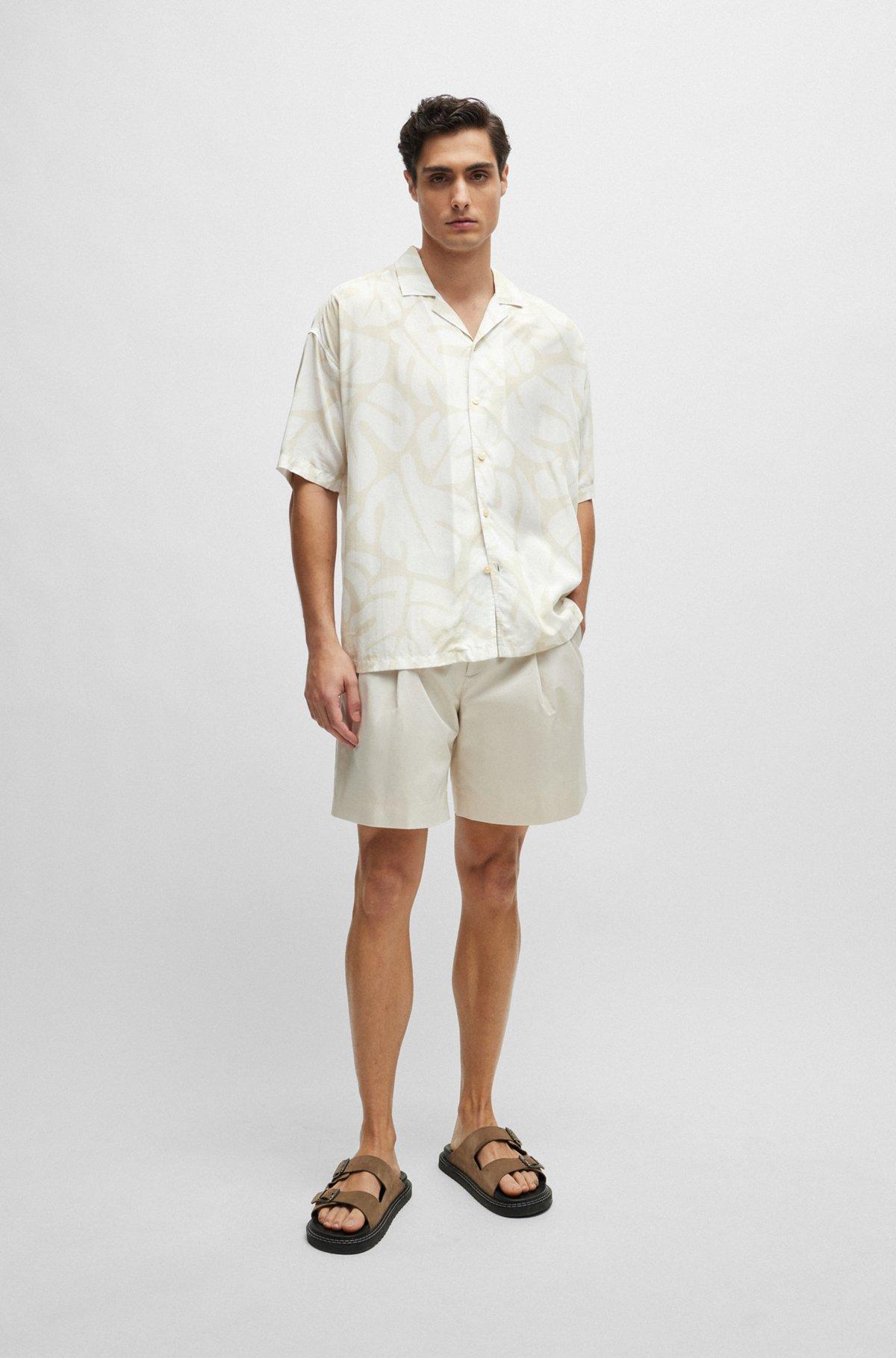 Relaxed-fit shirt in seasonal print with camp collar Product Image