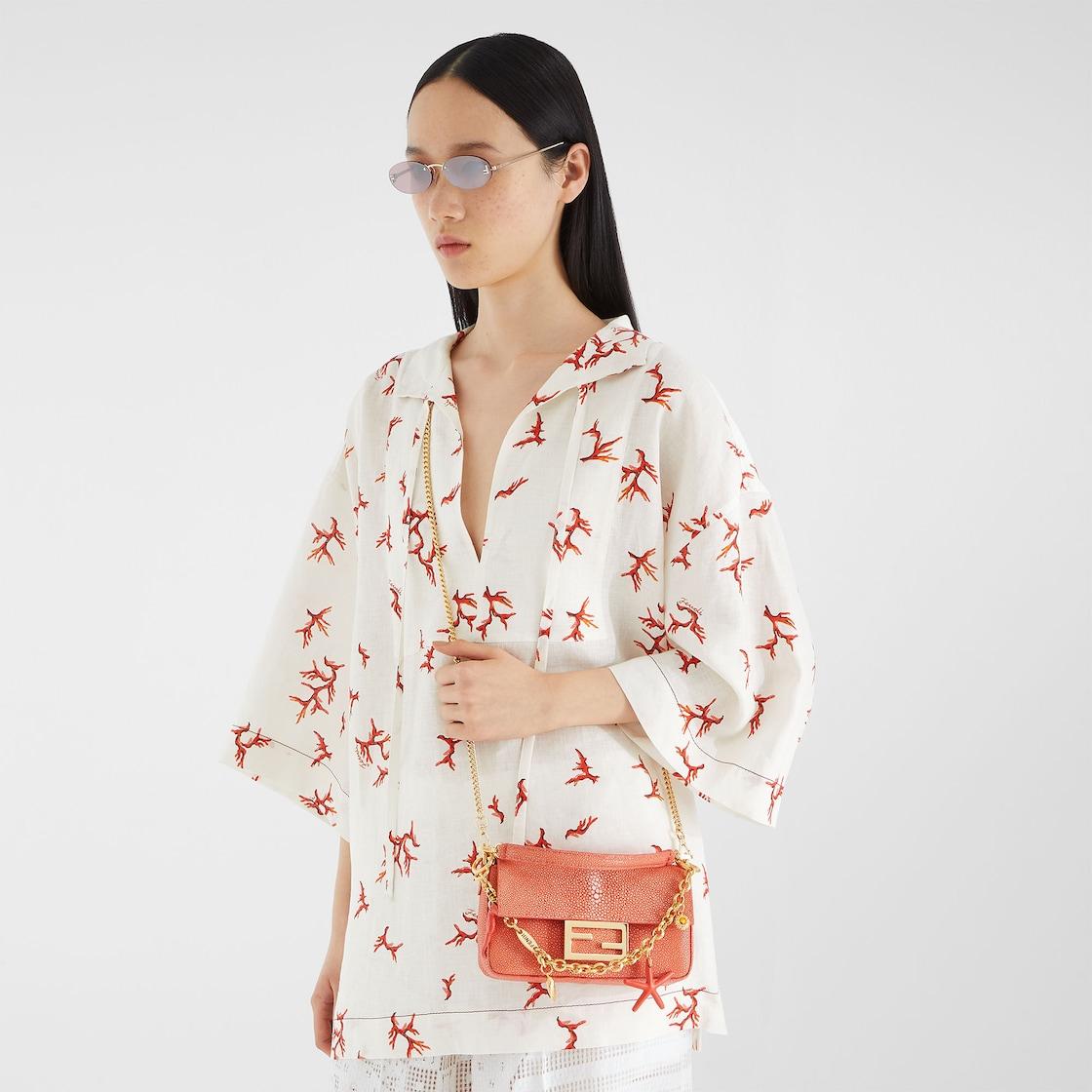 Charm ChainGold-colored metal charm Product Image