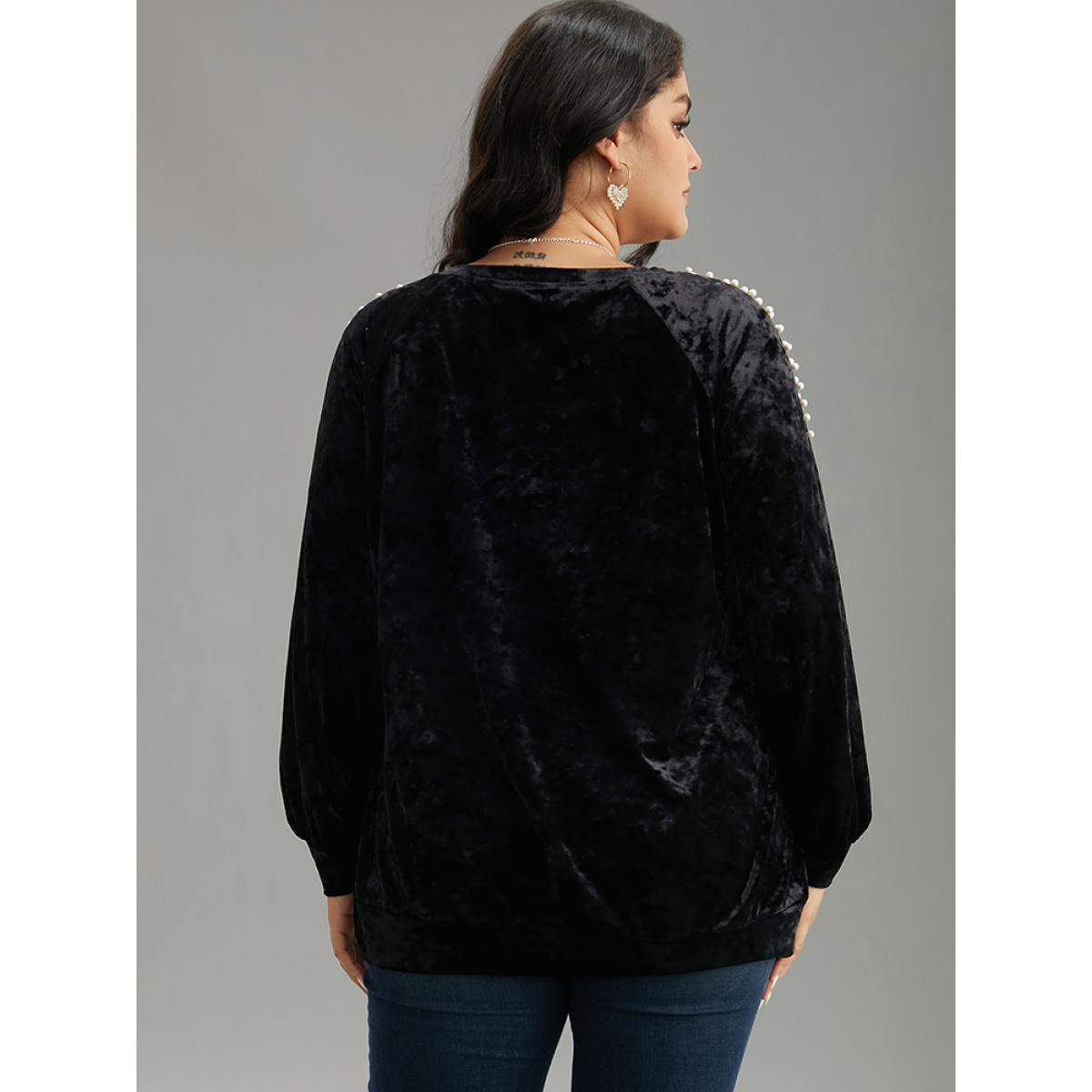 Plus Size Solid Velvet Pearl Beaded Raglan Sleeve Sweatshirt Women Black Elegant Elastic cuffs Round Neck Dailywear Sweatshirts BloomChic 18-20/2X Product Image