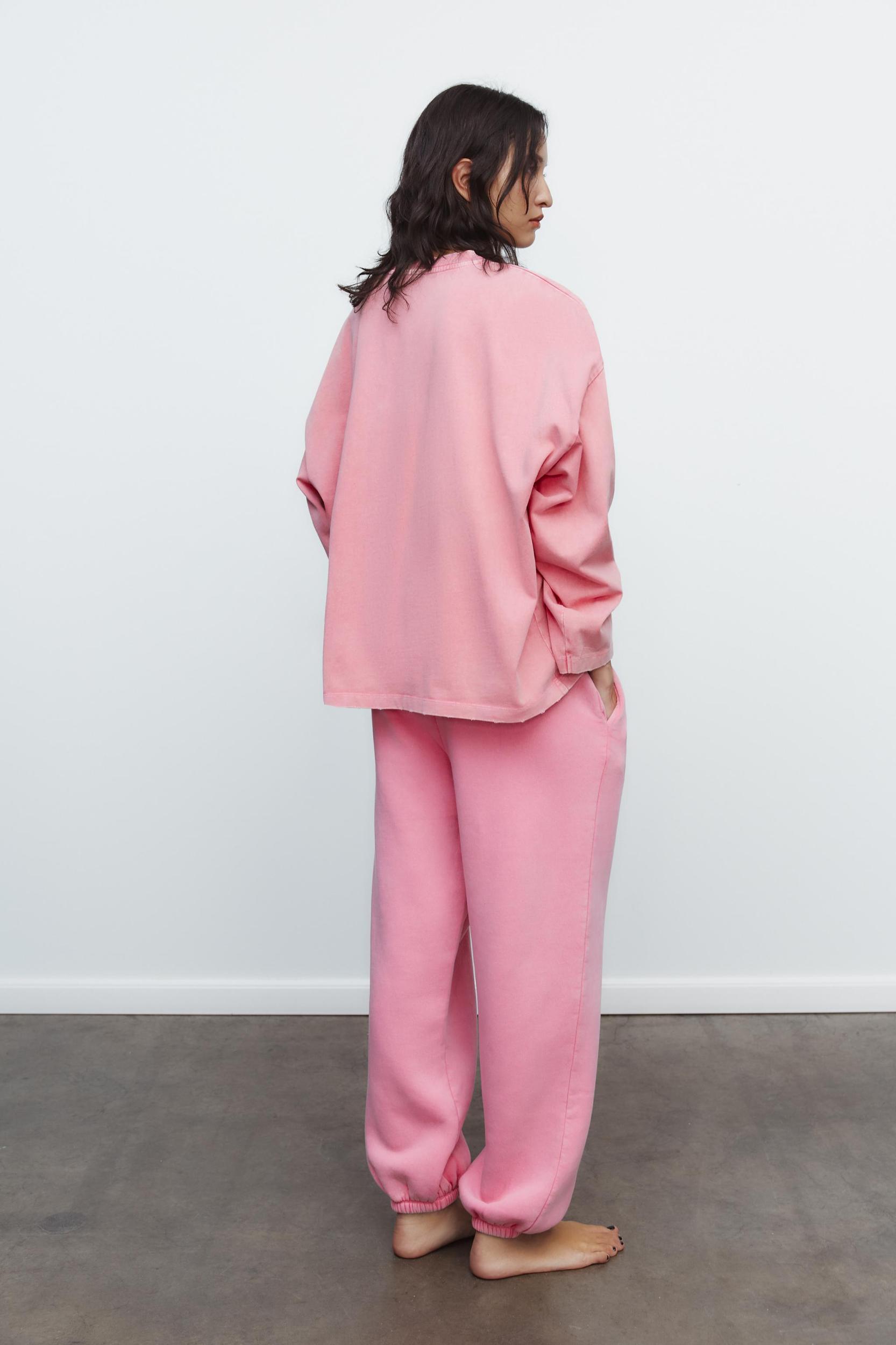 WASHED EFFECT TEXT DETAIL SWEATPANTS Product Image