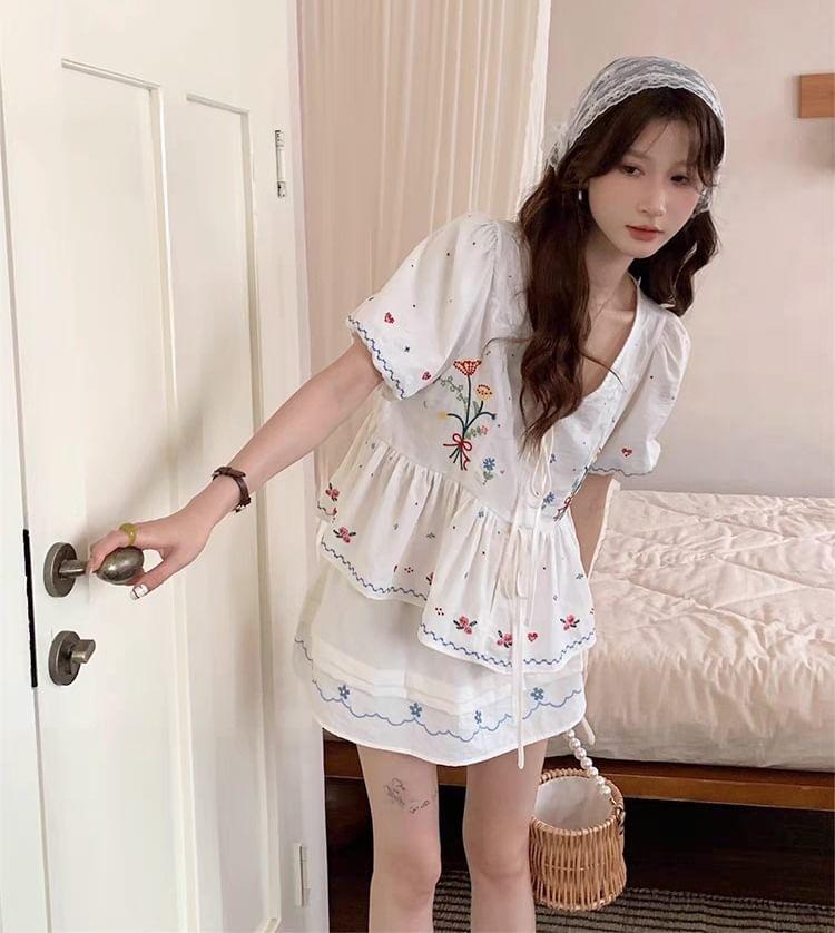 Puff-Sleeve V-Neck Floral Embroidered Bow Peplum Blouse / Elastic Waist Mini A-Line Skirt Product Image