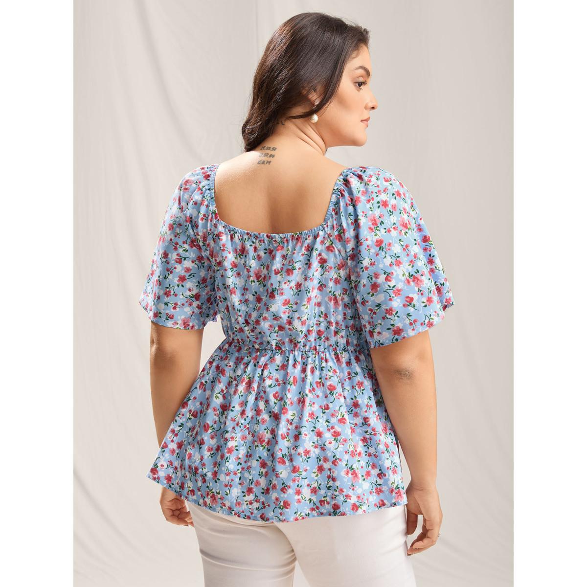 Plus Size LightBlue Floral Print Sweetheart Cinched-Waist Blouse Women Short sleeve Heart neckline Everyday-Elegant Blouses BloomChic 10/M Product Image
