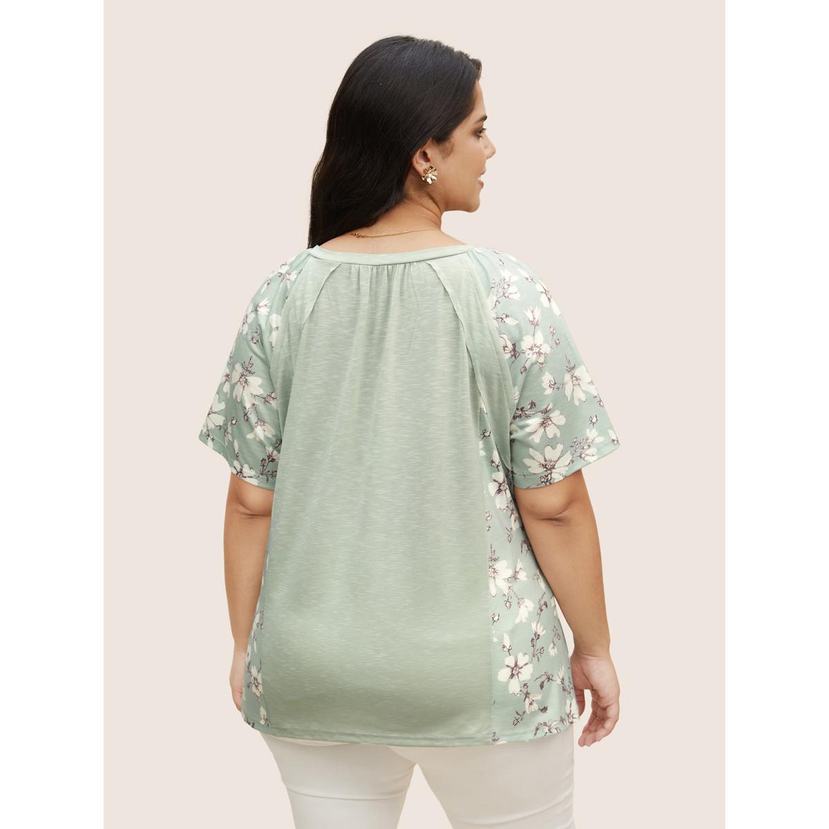 Plus Size Floral Patchwork Pleated Raglan Sleeve T-shirt LightGreen Women Elegant Contrast Natural Flowers V-neck Everyday T-shirts BloomChic 14-16/1X Product Image
