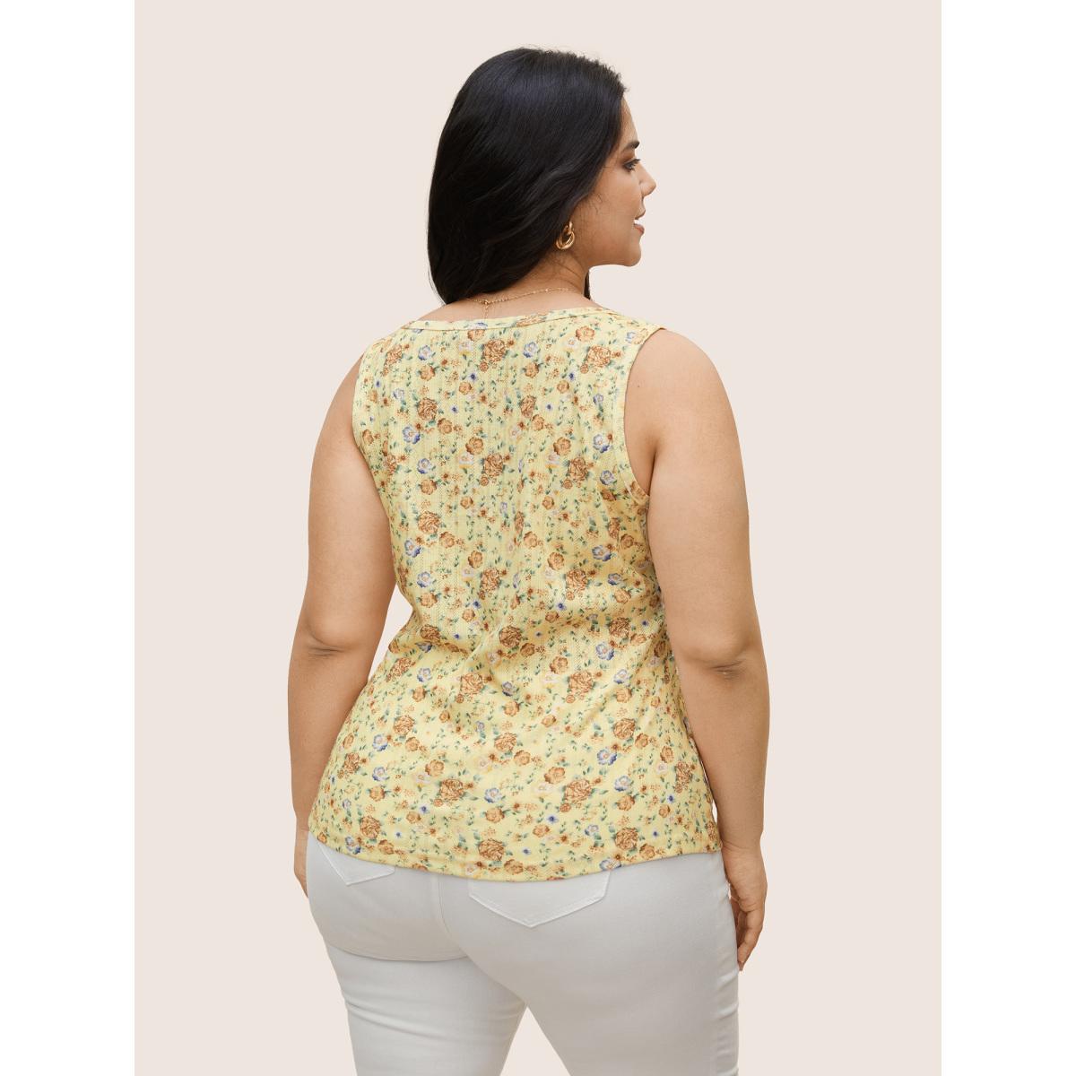 Plus Size U Neck Textured Ditsy Floral Tank Top Women Yellow Elegant Contrast U-neck Everyday Tank Tops Camis BloomChic 14-16/1X Product Image