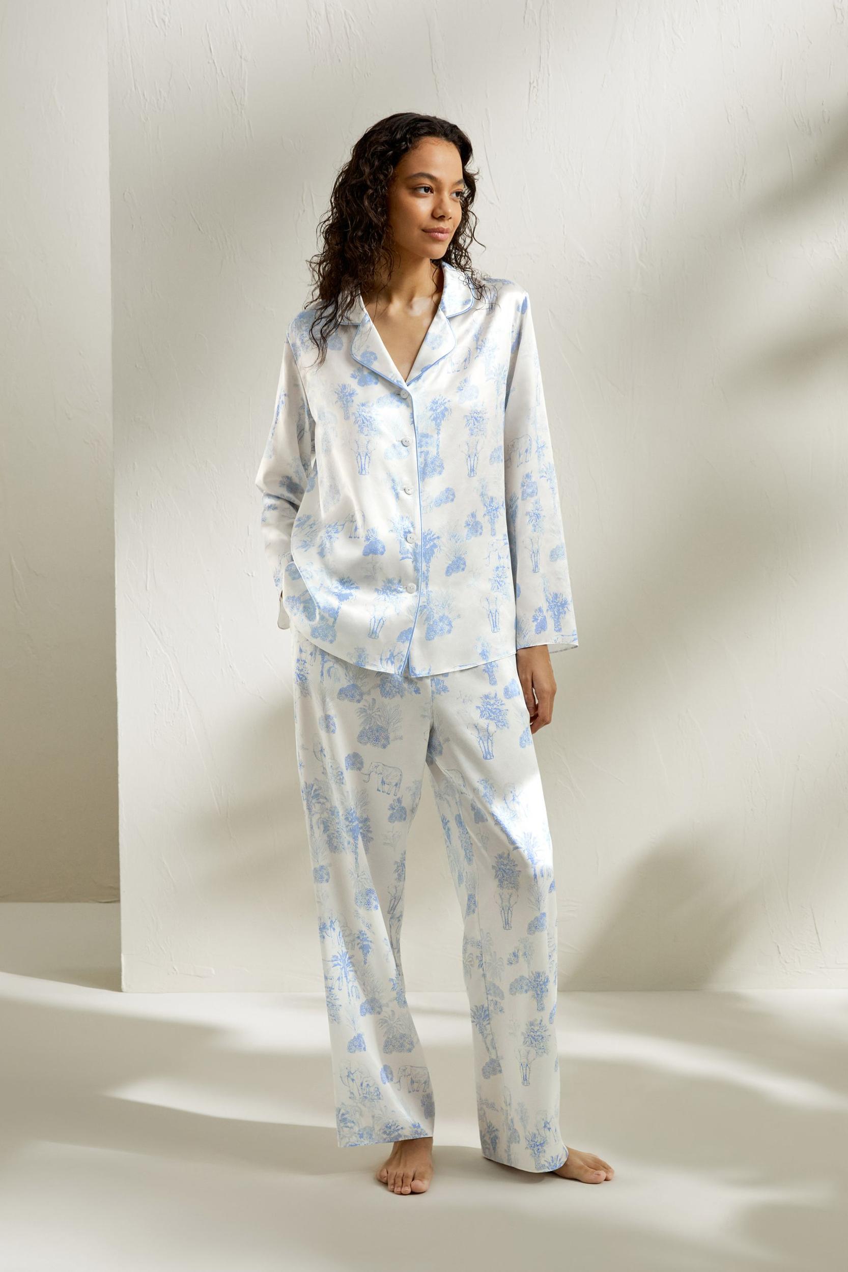 La Terra Silk Sleep Set Product Image