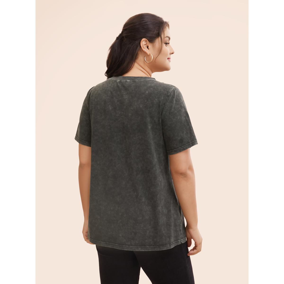 Plus Size Moon & Star Print Vintage Graphic T-shirt Black Women Casual Art&design Dailywear T-shirts BloomChic 26/4X Product Image