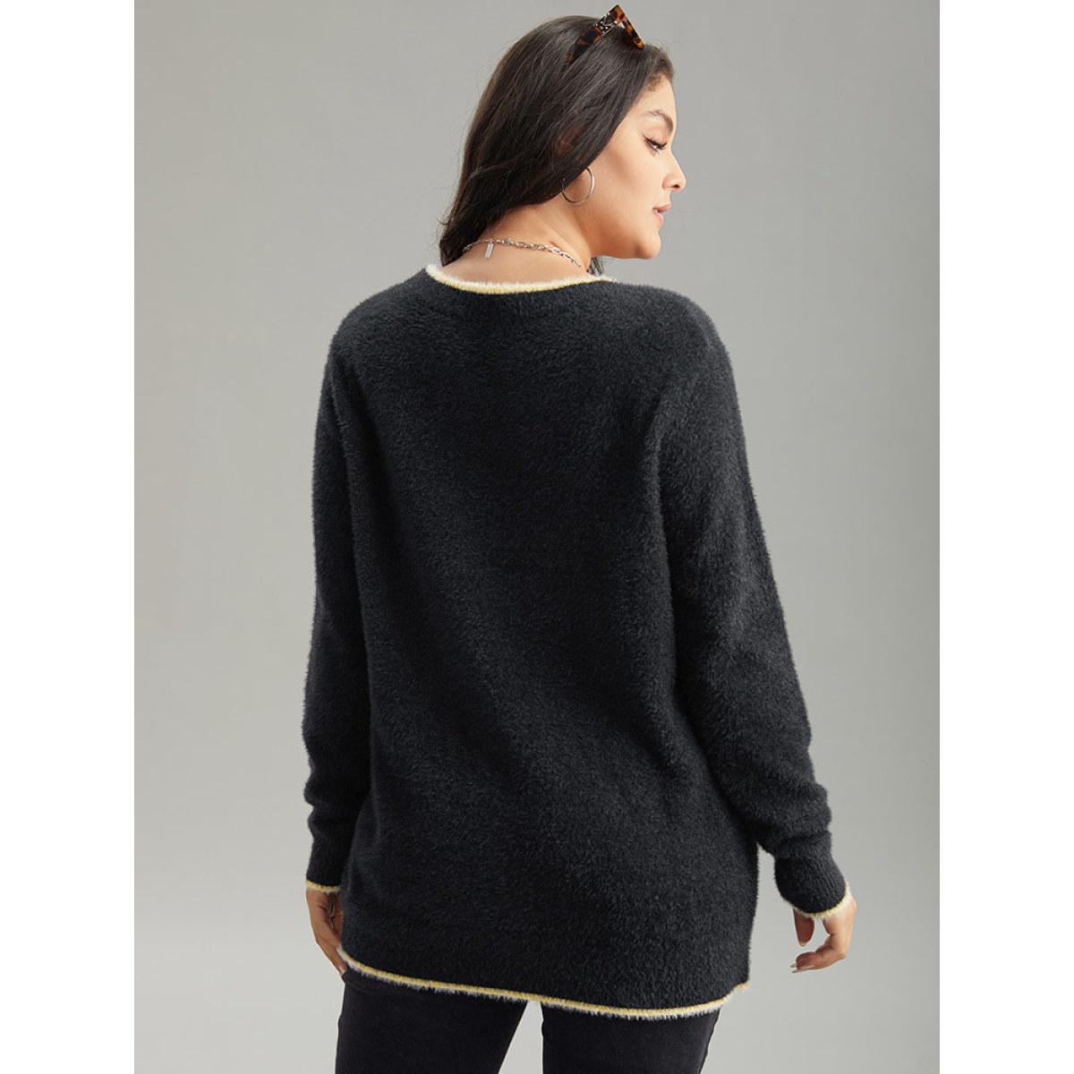 Plus Size Star Embroidered Contrast Trim Pullover Black Women Casual Loose Long Sleeve Round Neck Dailywear Pullovers BloomChic 30/6X Product Image