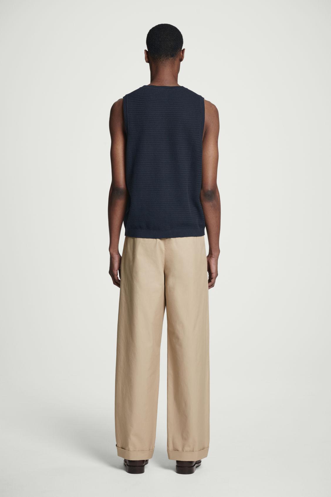 TEXTURED KNITTED COTTON TANK TOP Product Image