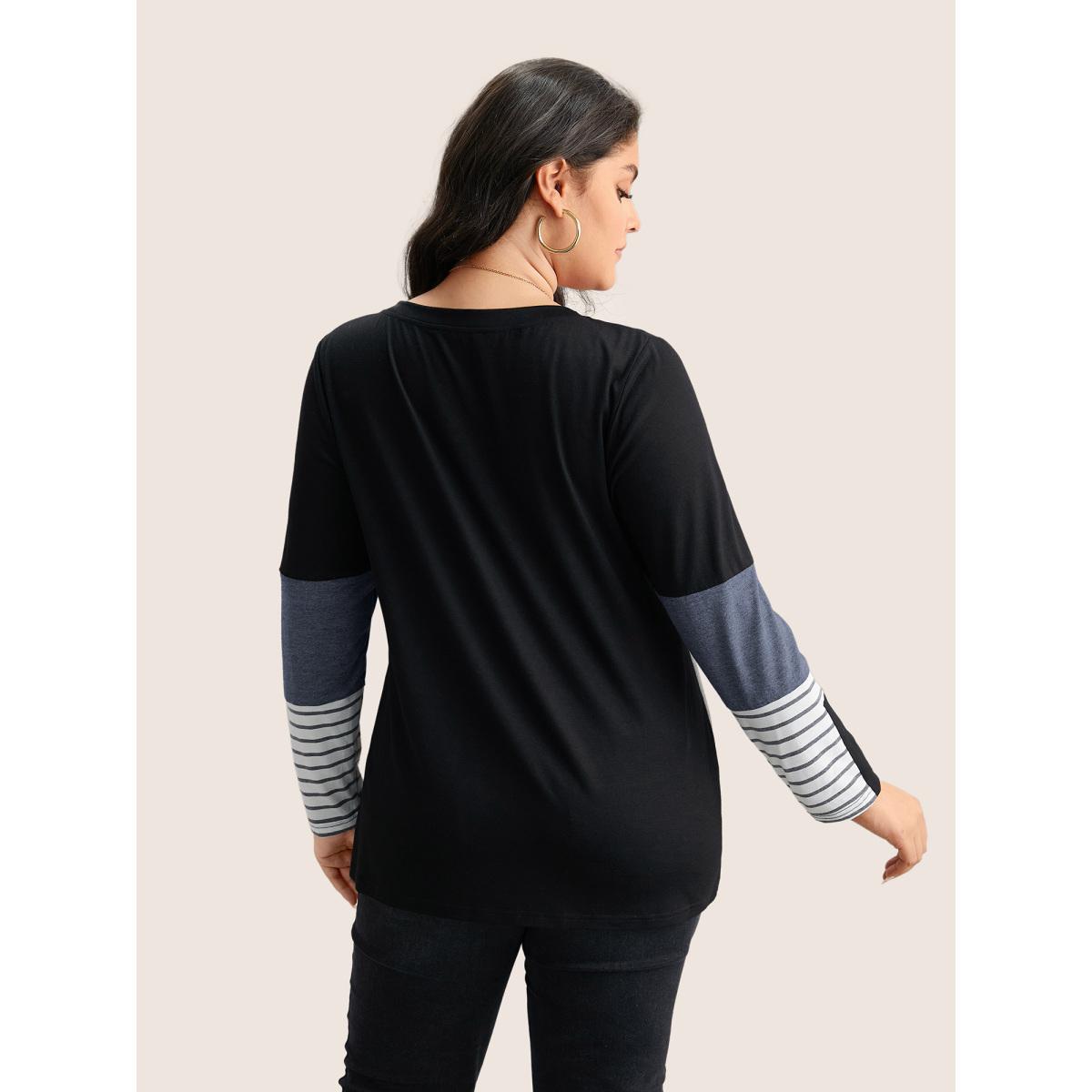 Plus Size Colorblock Contrast Striped V Neck T-shirt Indigo Women Casual Contrast Striped V-neck Everyday T-shirts BloomChic 22-24/3X Product Image