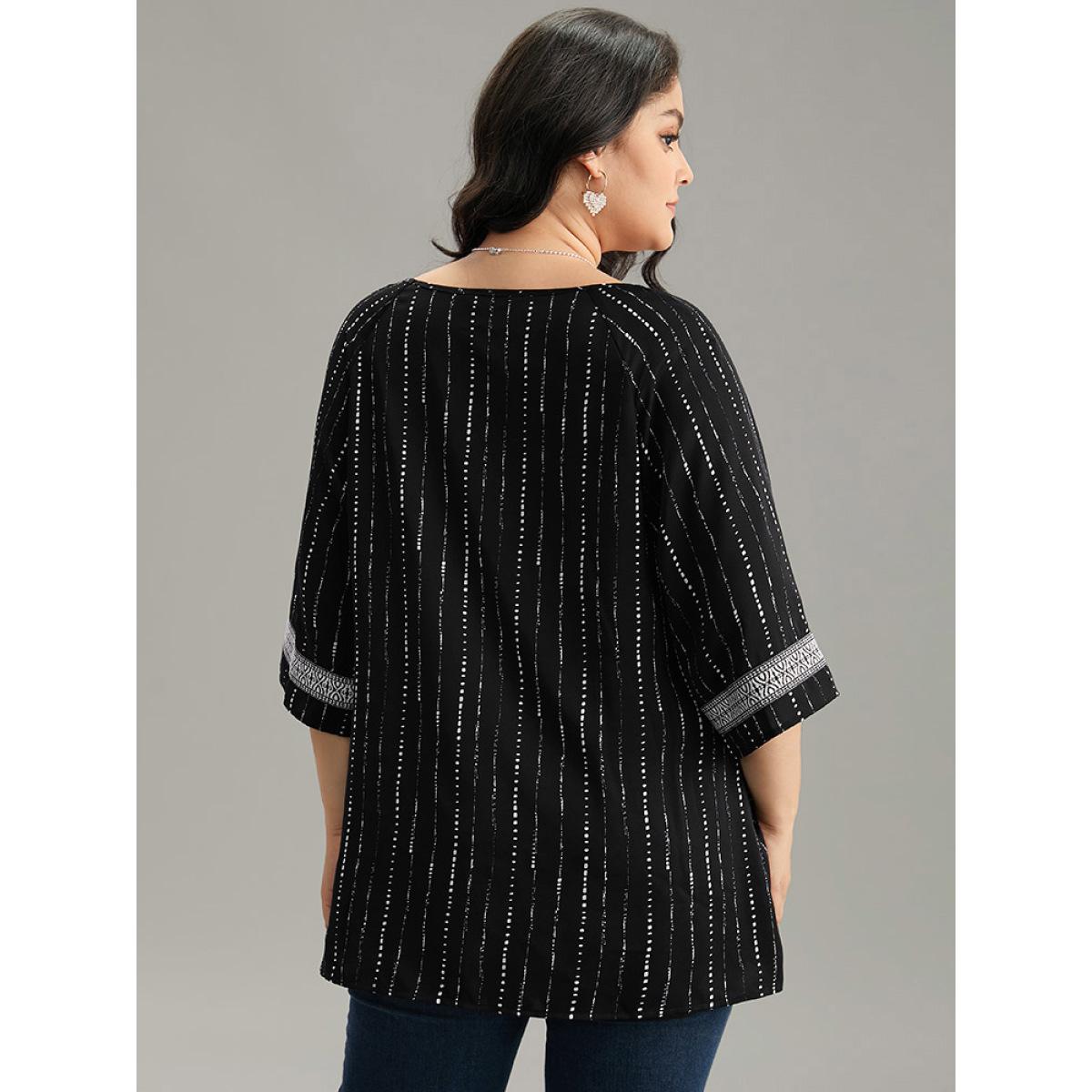 Plus Size BlackFlower Bandana Contrast Webbing Raglan Sleeve Blouse Women Vacation Elbow-length sleeve V-neck Vacation Blouses BloomChic 30/6X Product Image