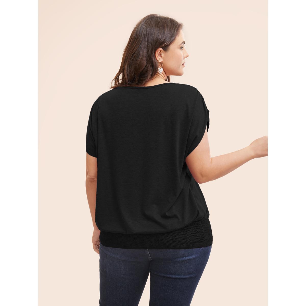Plus Size Solid Ruched Batwing Sleeve Shirred Hem T-shirt Black Women Elegant Ruched Plain Boat Neck Everyday T-shirts BloomChic 18-20/2X Product Image