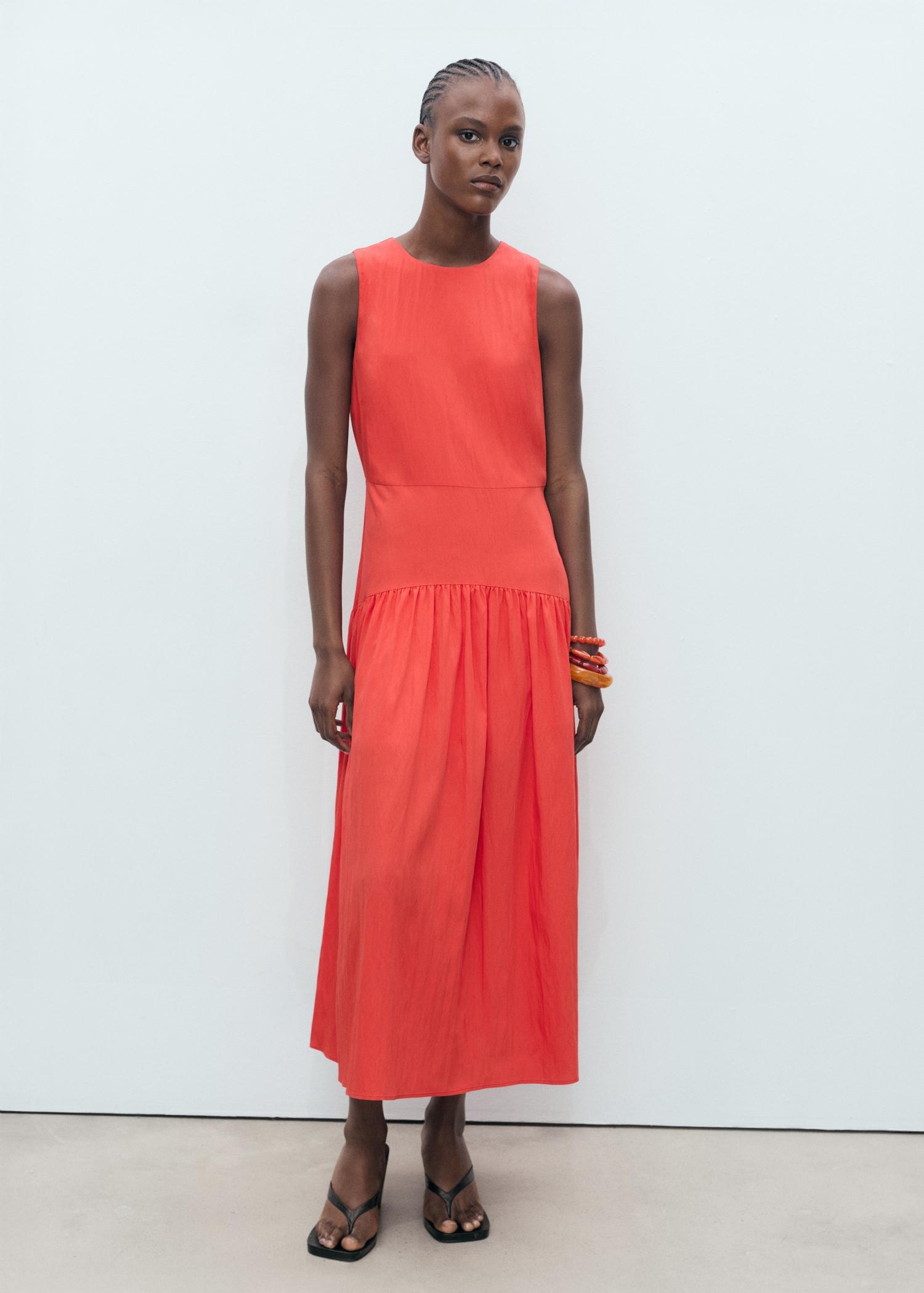 Long dress with gathered hem - Women | MANGO USA Product Image
