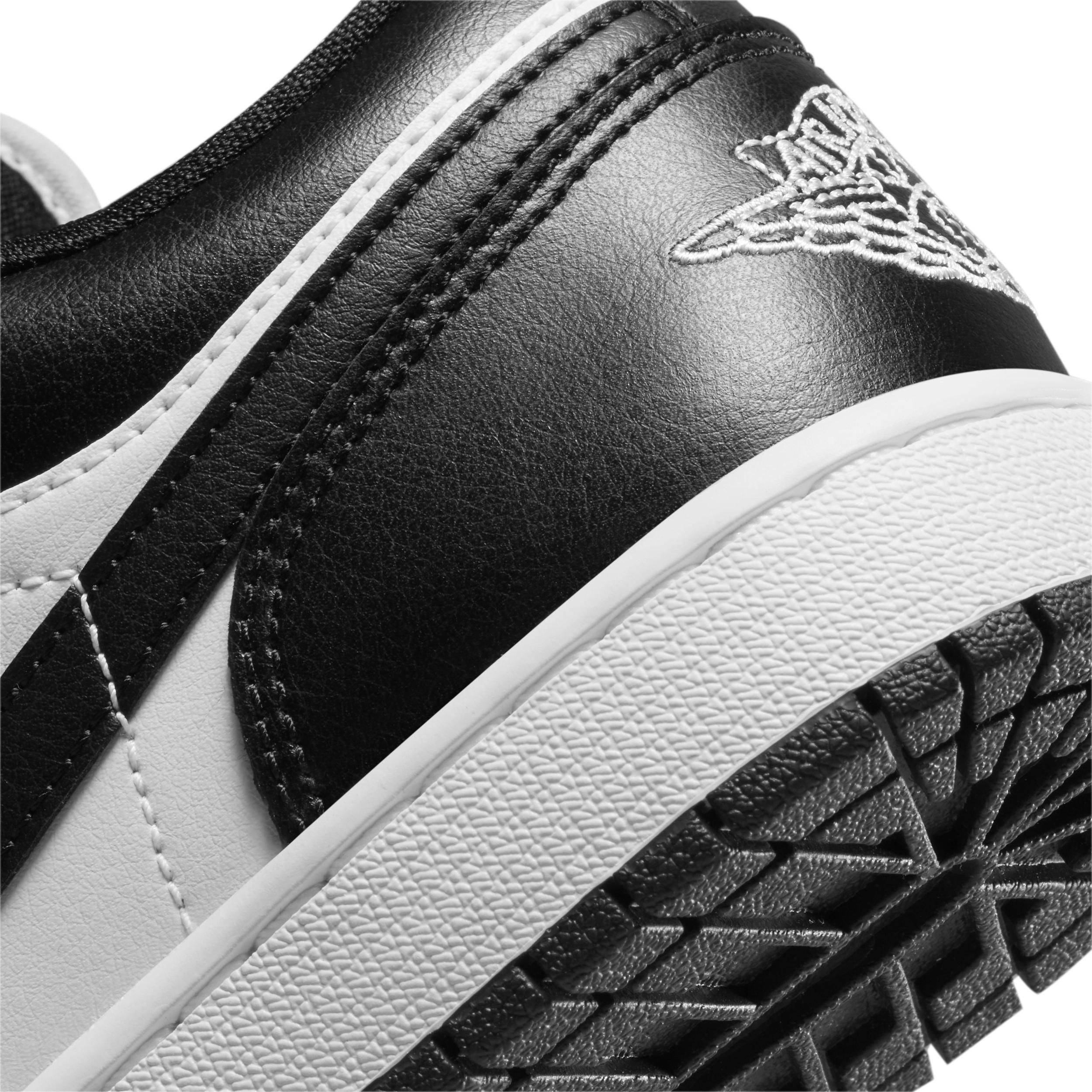 Womens Air Jordan 1 Low Shoes | DC0774-101 Product Image