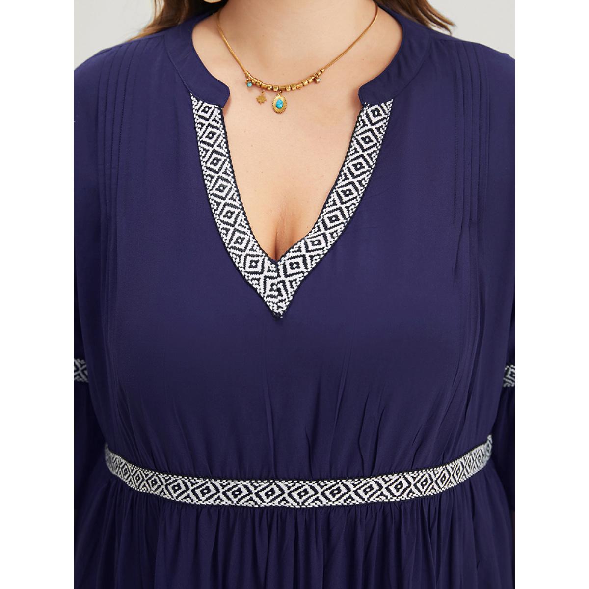 Plus Size Geometric Trim Notched Bell Sleeve Dress DarkBlue Women Vacation Pleated Notched collar Half Sleeve Curvy Midi Dress BloomChic 14-16/1X Product Image