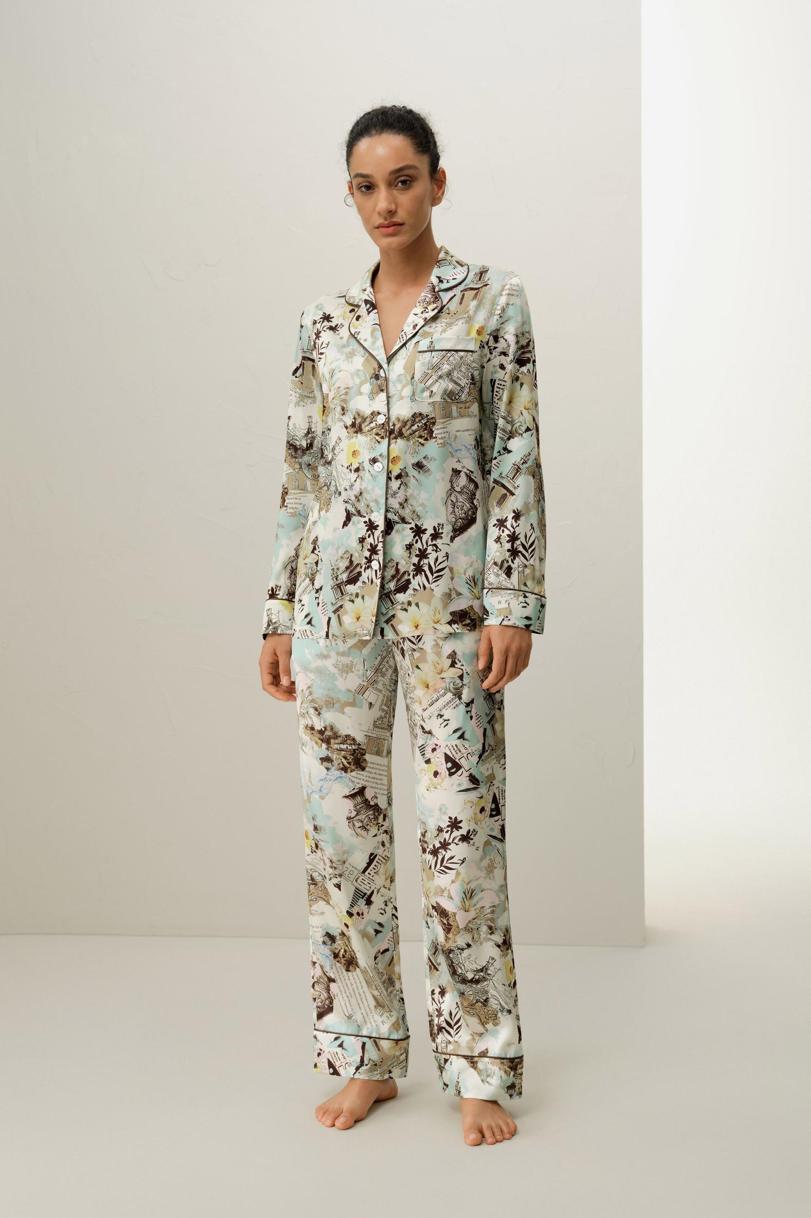 Aquarius Zodiac Classic Silk Pajama Set Product Image