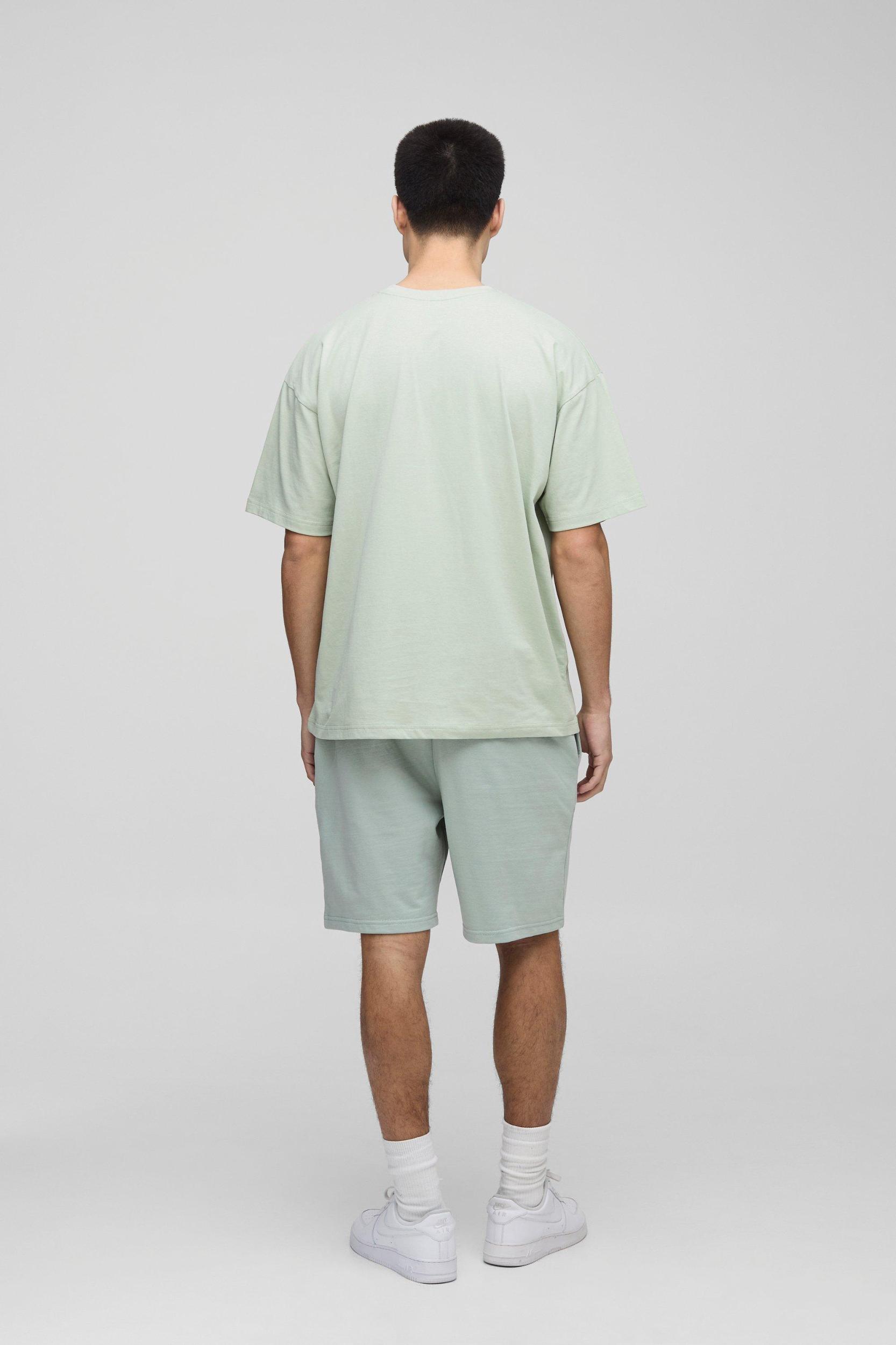 Oversized Basic Crew Neck T-shirt | boohooMAN USA Product Image