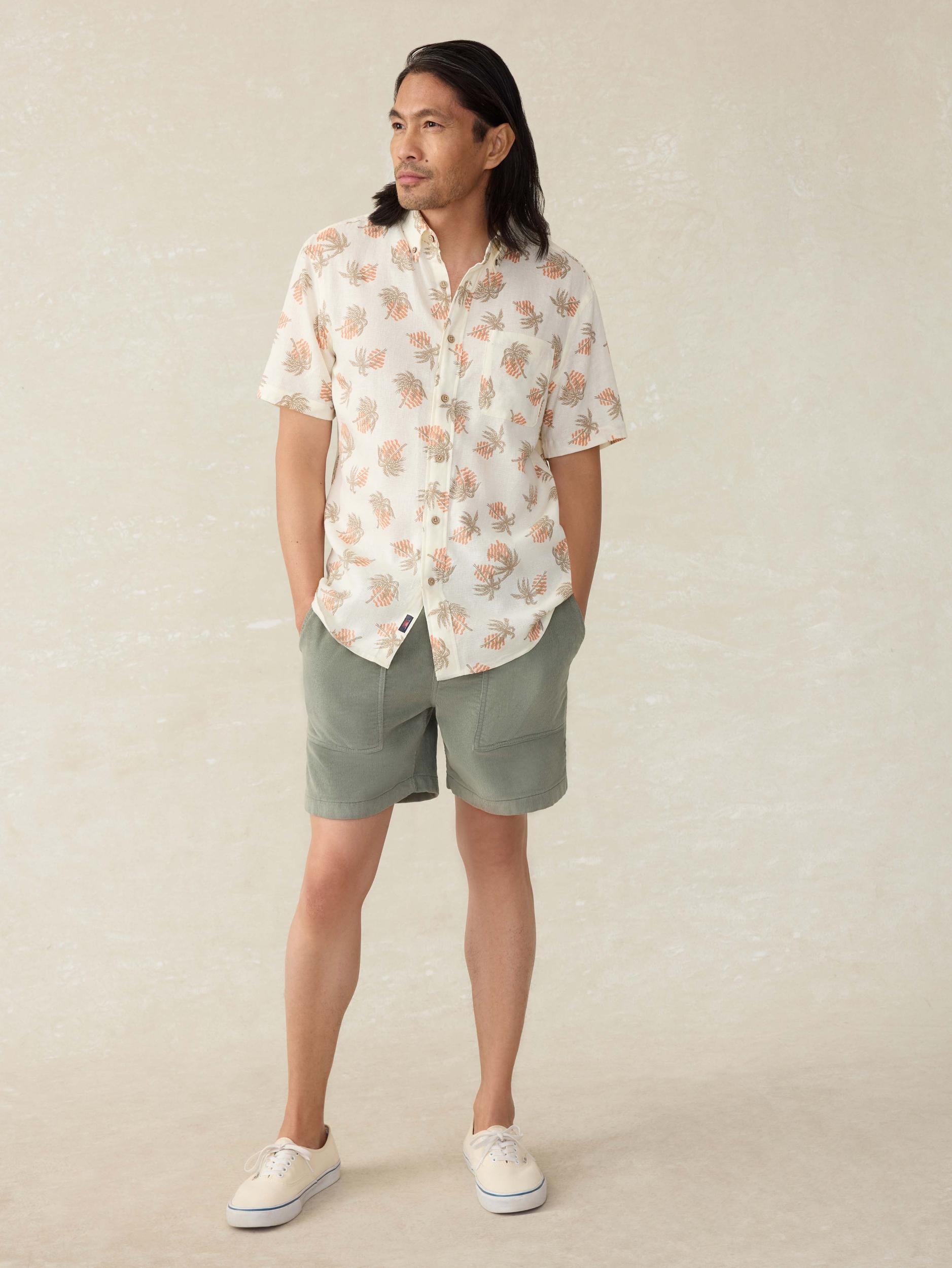 Short- Sleeve Breeze Shirt - Sunlit Palm & Waves Male Product Image