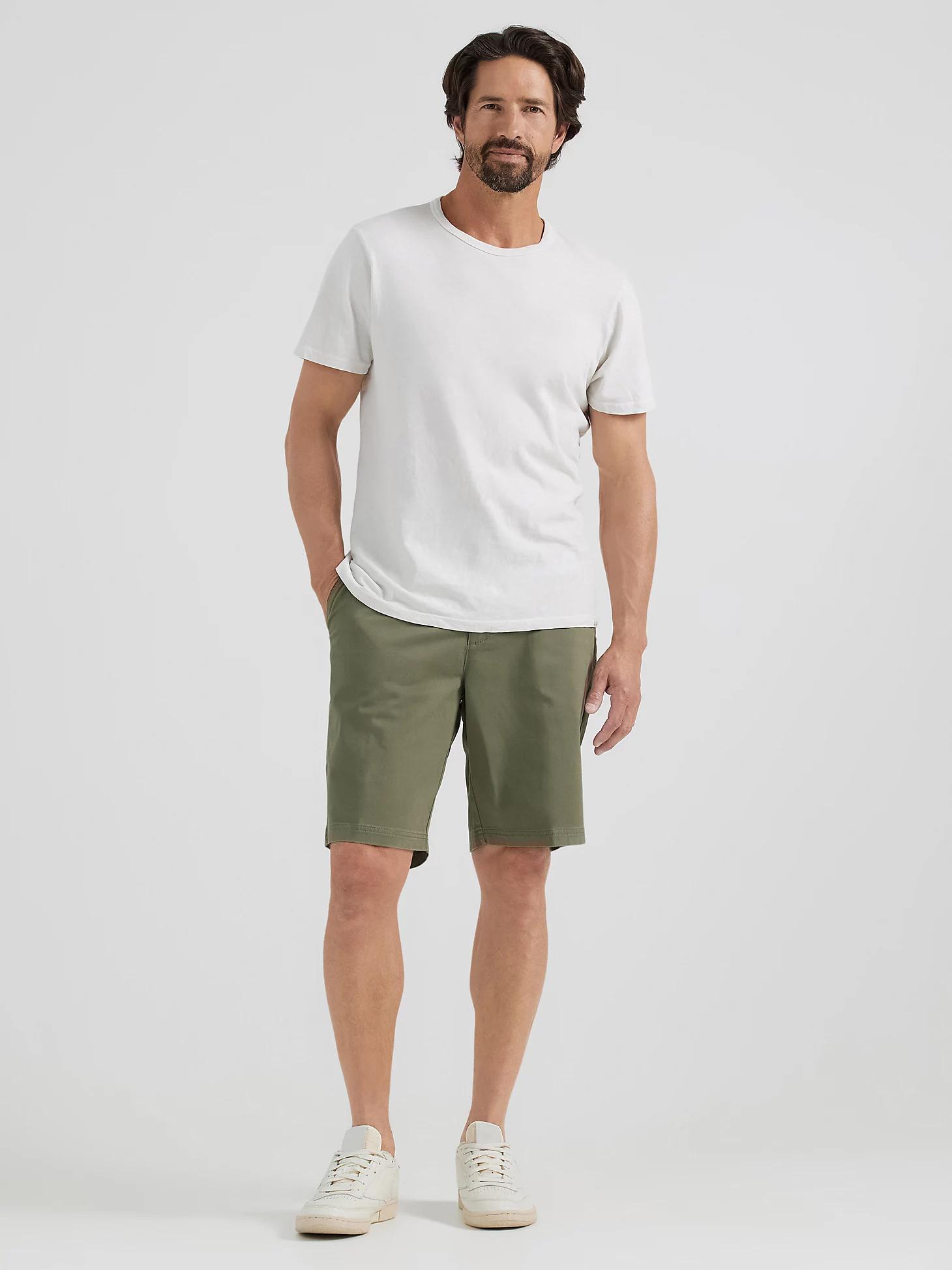 Men’s Extreme Motion Short | Khaki Cargo Shorts| Lee® Product Image
