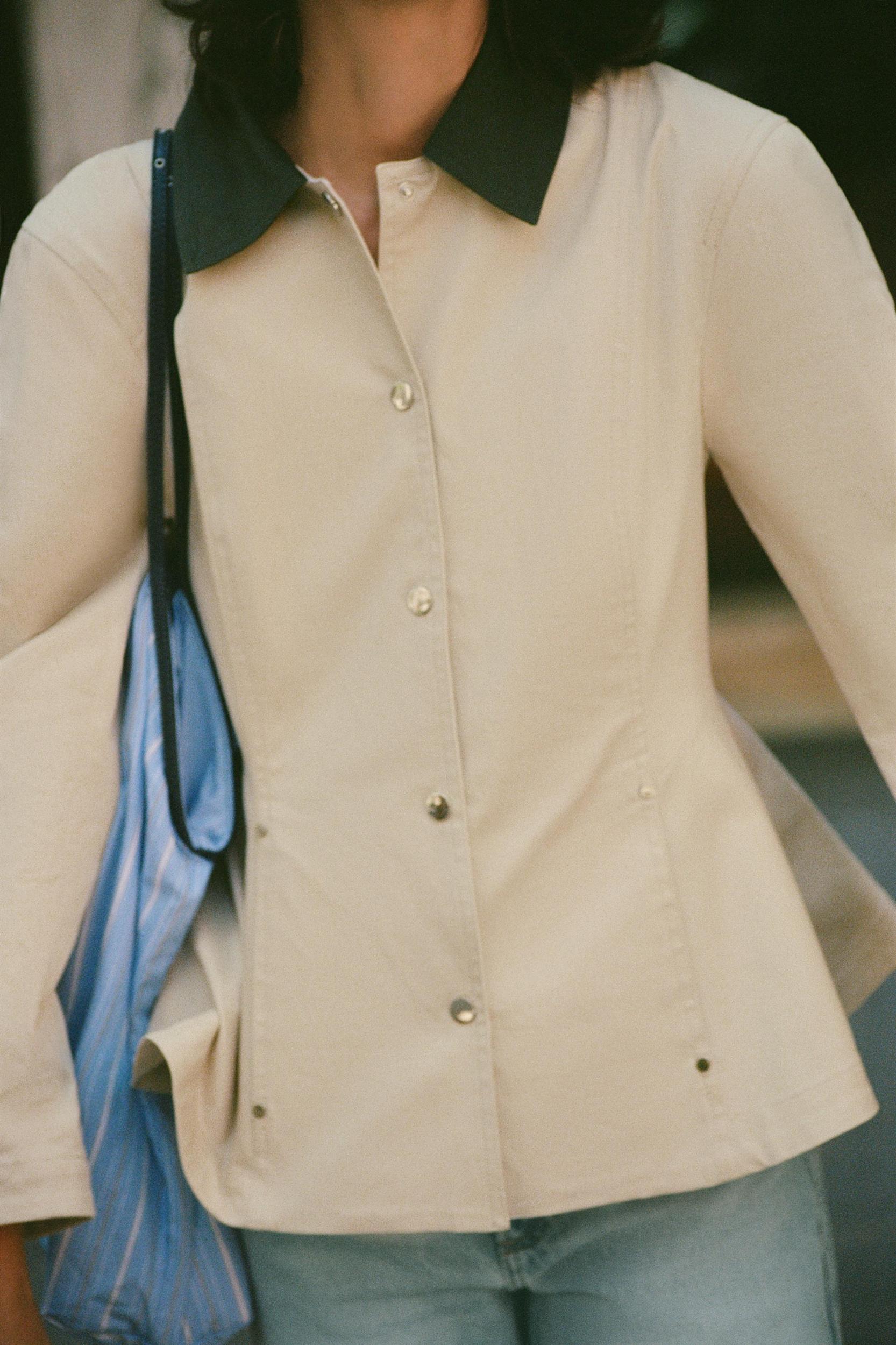CONTRAST COLLAR PEPLUM JACKET Product Image