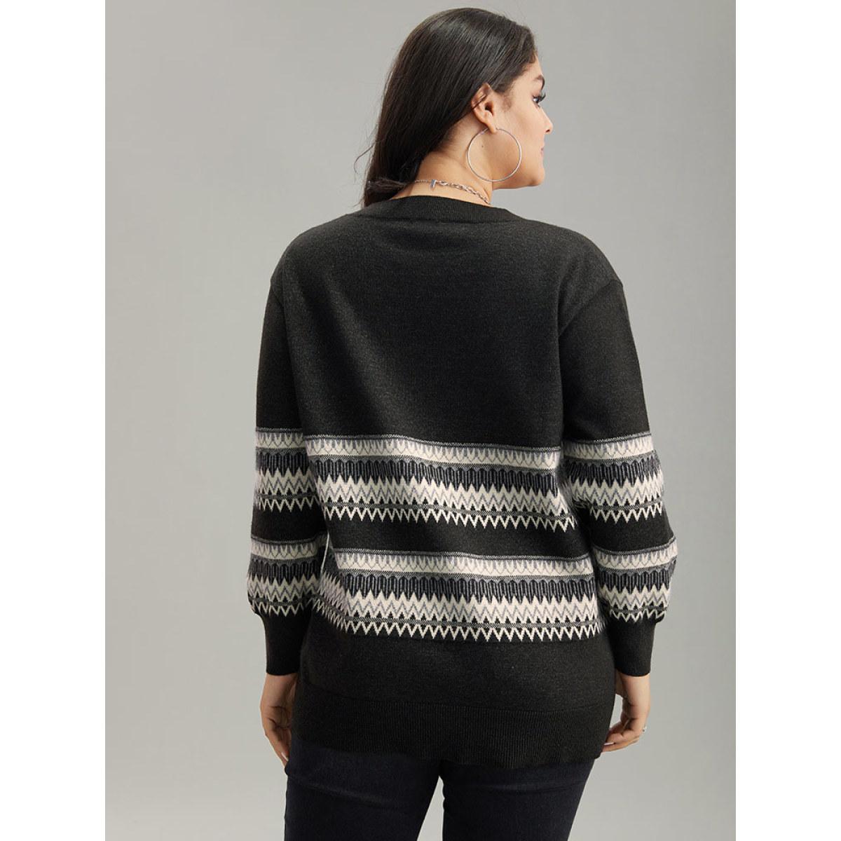 Plus Size Supersoft Essentials Anti-Pilling Bandana Print Pullover Black Women Casual Loose Long Sleeve Round Neck Dailywear Pullovers BloomChic 26/4X Product Image