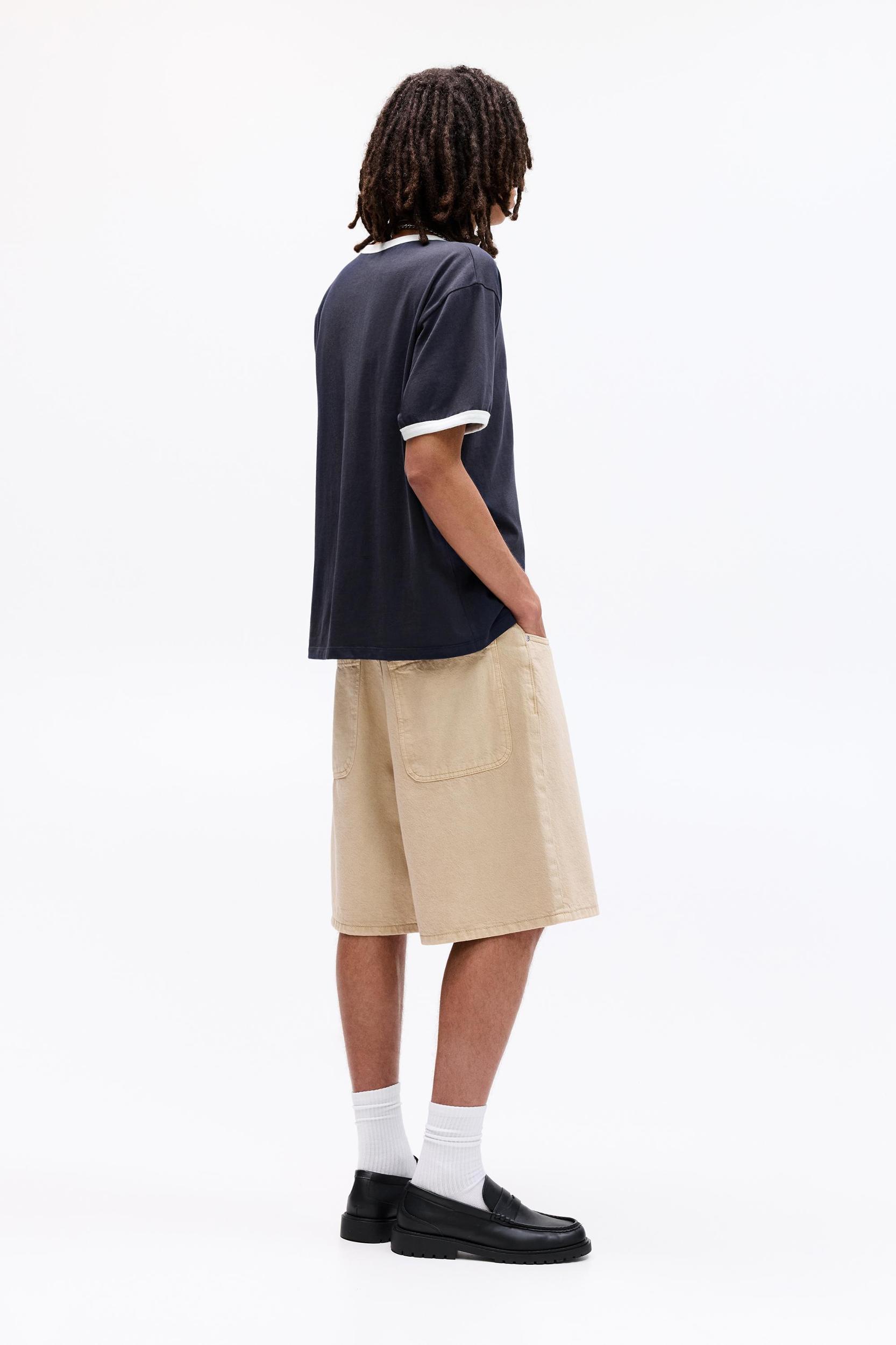 T-shirt with contrast ribbed trims Product Image