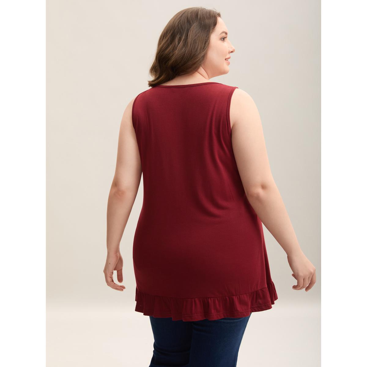 Plus Size Lace Spliced Stretchy Sleeveless Top Women Scarlet Elegant Gathered Round Neck Everyday Tank Tops Camis BloomChic 10/M Product Image