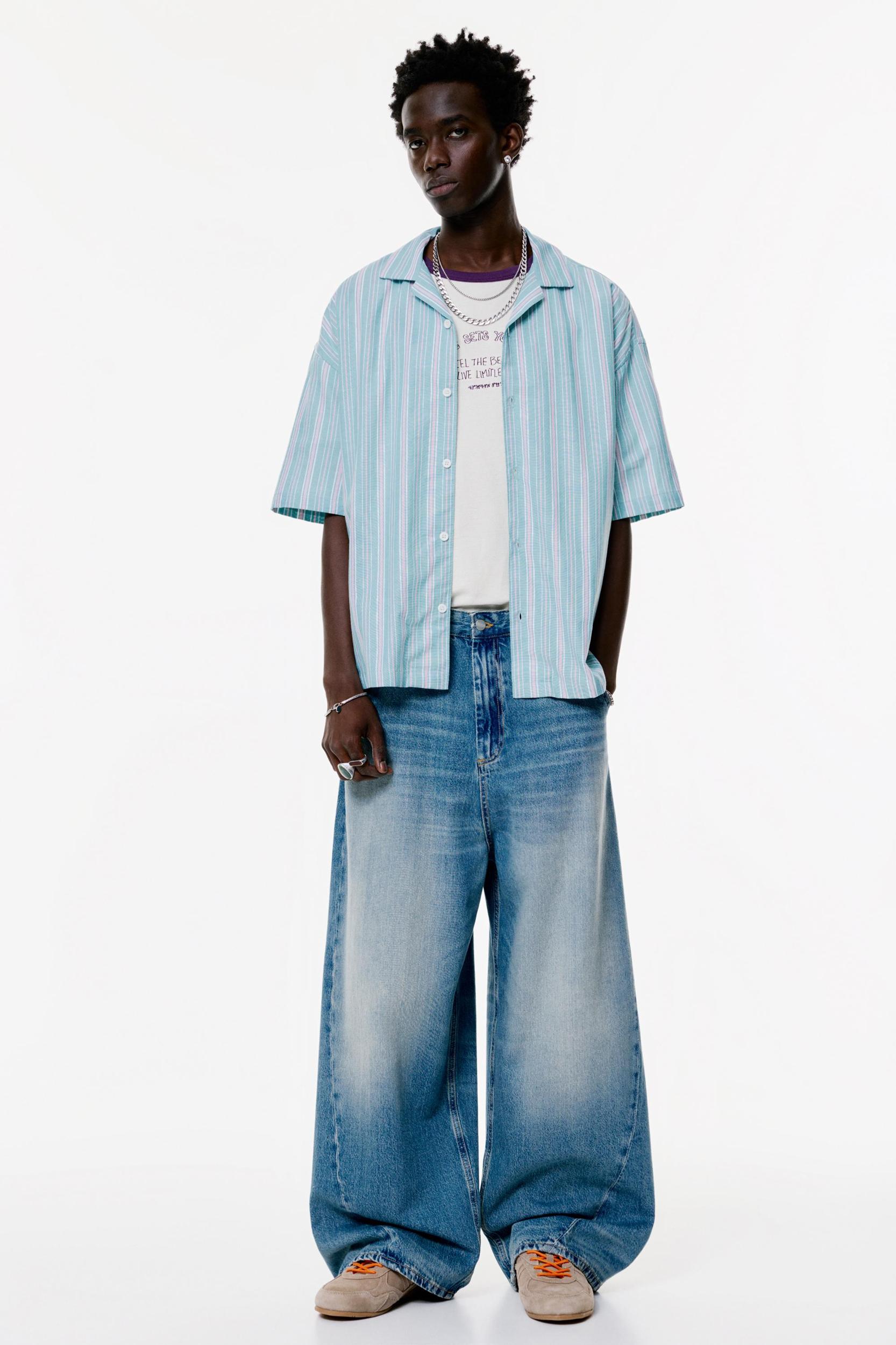 Striped short sleeve shirt Product Image