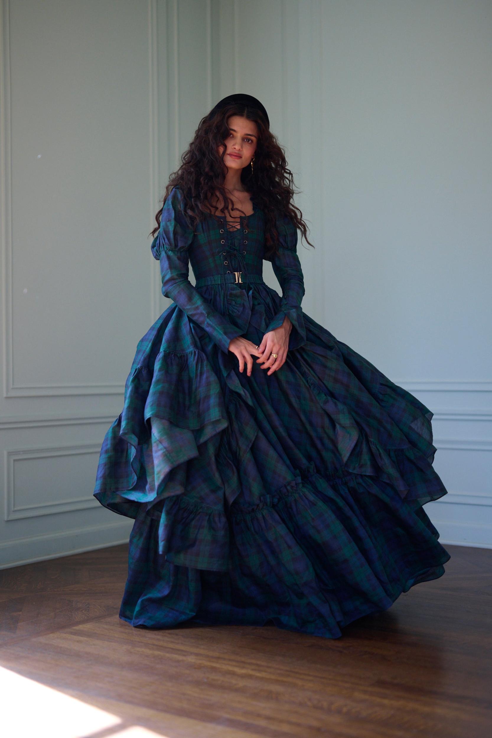 The Scotland Plaid Duchess Tournure Product Image