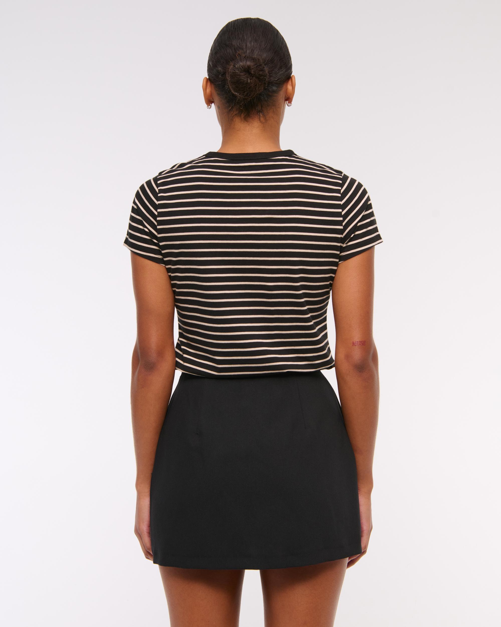 The A&F Scarlett Curve Love Mini Skort Product Image