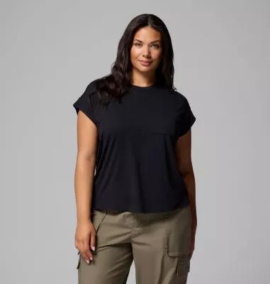 Columbia Women's Daniela Falls Short Sleeve Shirt - Plus Size- Product Image