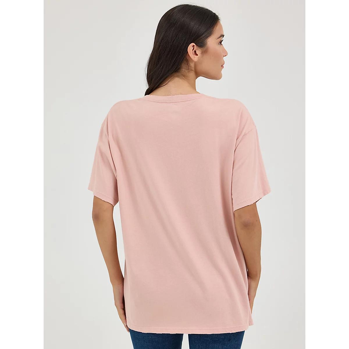 Women's Wrangler® Lainey Wilson Oversized Band Tee in Misty Rose Product Image