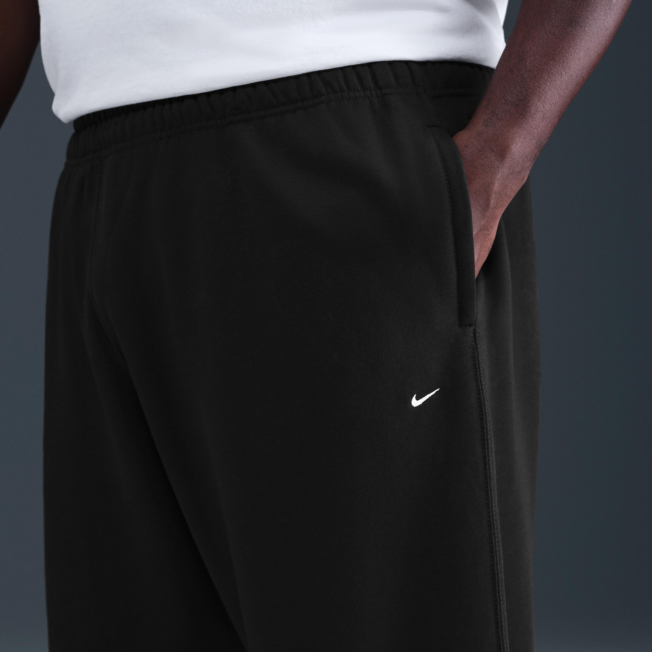 Nike Mens Solo Swoosh Fleece Open-Hem Pants | HV1090-010 Product Image