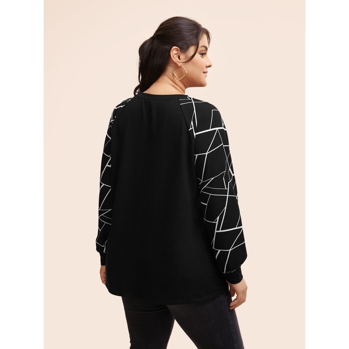 Plus Size Geometric Round Neck Raglan Sleeve Sweatshirt Women Black Casual Elastic cuffs Round Neck Dailywear Sweatshirts BloomChic 22-24/3X Product Image